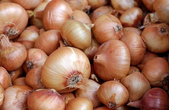 Fresh Onion - Medium/Kanda-  1 KG, Onion, Onion online, Onion Wholesale 