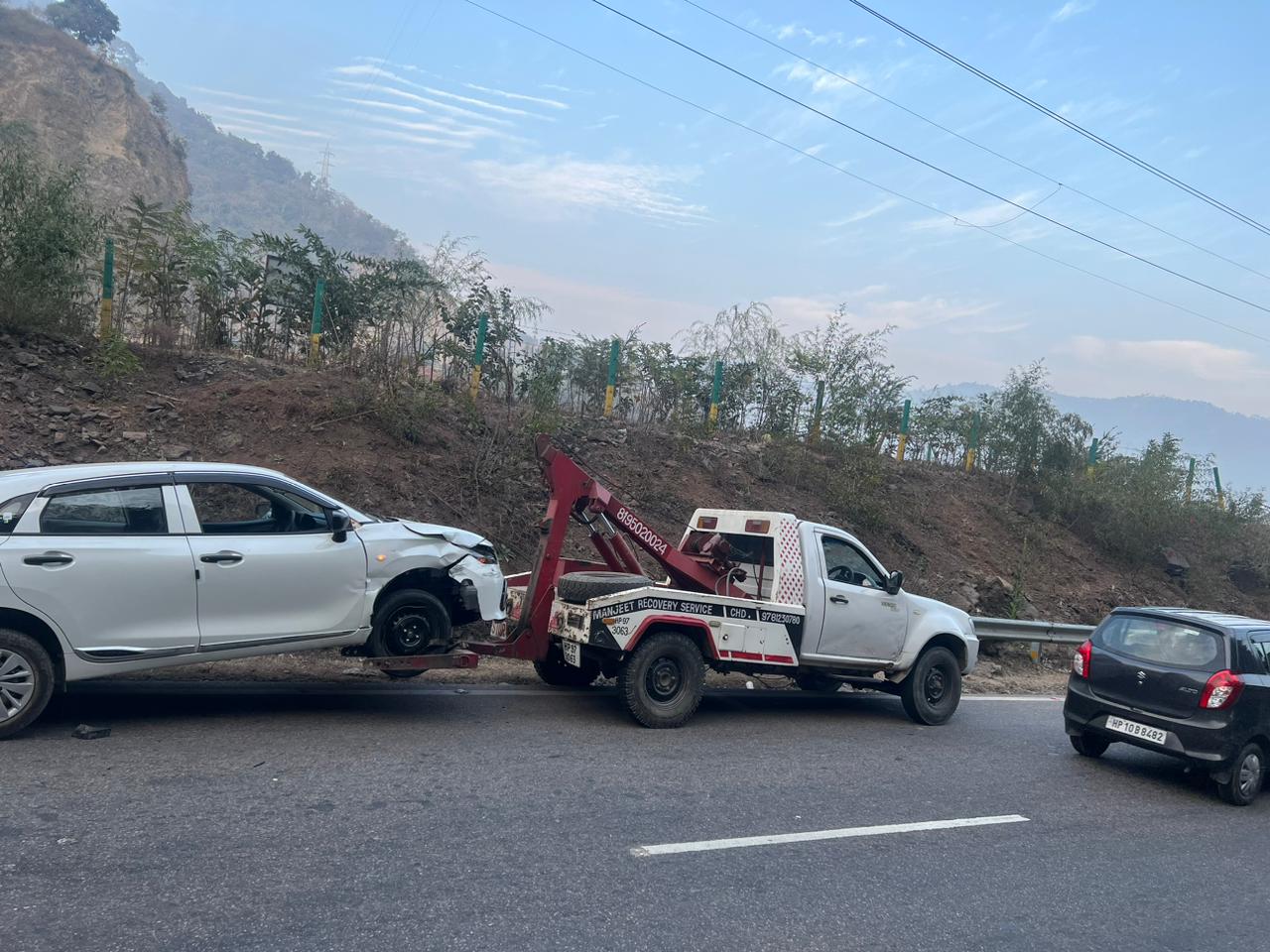 Car Towing Service In Zirakpur  | Manjeet Towing Services | Best Car Towing Service In Zirakpur, 7 Top Car Towing Service In Zirakpur, 24 Hour Car Towing Service In Zirakpur, Car Towing Service Near me, Car Towing Service  - GL110127