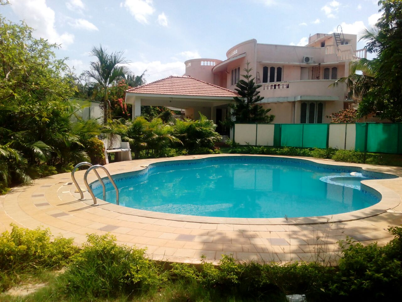 APPLE BEACH HOUSE AND RESORTS, Luxury Beach House In Chennai,Farm House With Swimming Pool In Chennai,
Beach House In Ecr In Chennai
