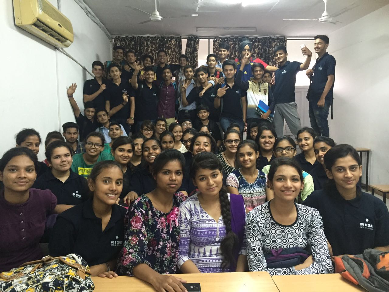 RISE CAMPUS CHANDIGARH, Fee For Medical And Non-Medical & XI And XII Courses In Himachal,Fee For Weekend Classes In Himachal,Fee For Competition Coaching In Himachal 