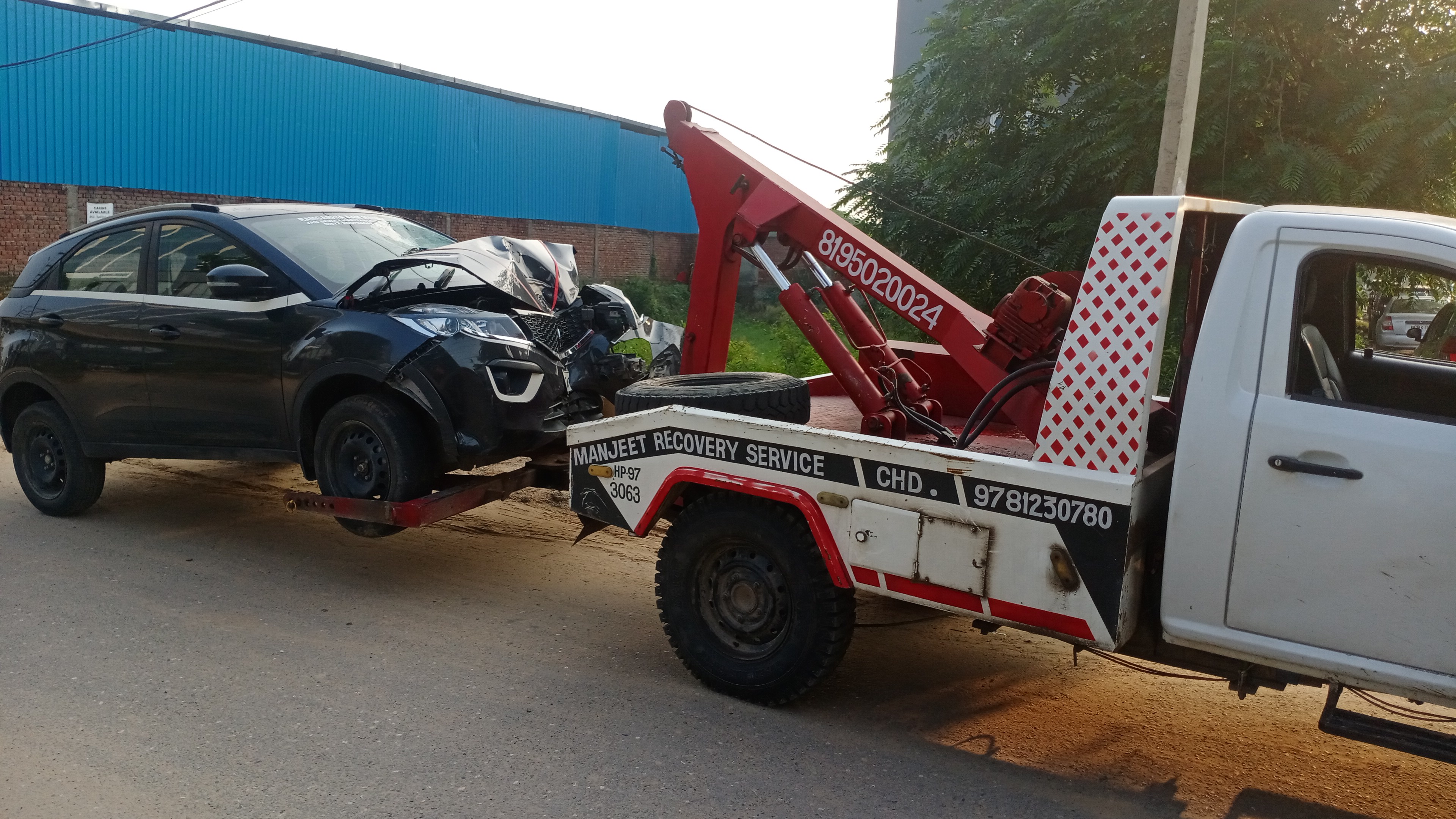Towing Service In Mohali  | Manjeet Towing Services | Best Towing Service In Mohali, 7 Top Towing Service In Mohali, 24 Hour Towing Service In Mohali, Towing Service near me, Towing Service  - GL102789