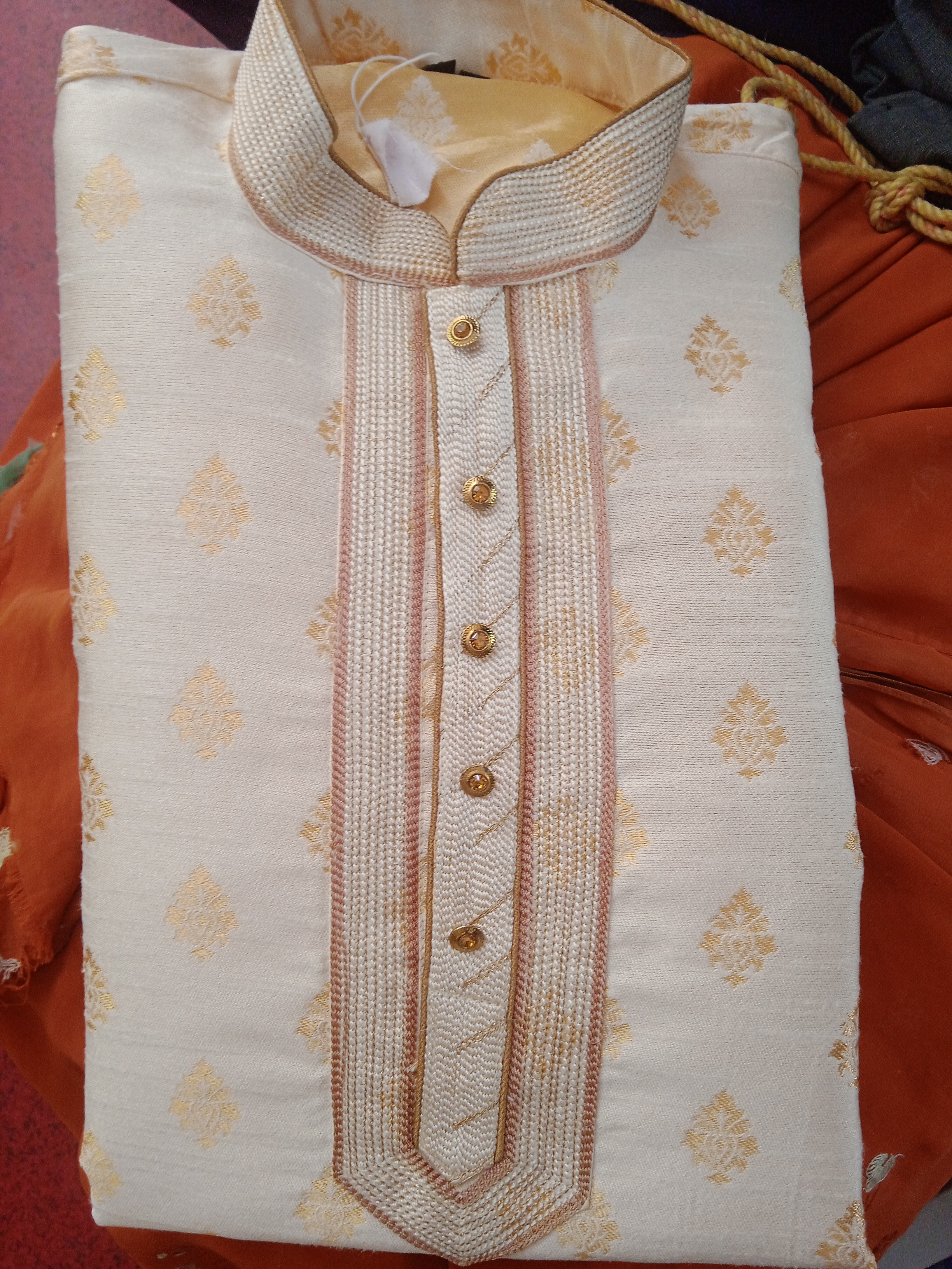Balu's Modern Dry Cleaners, Sharw dry cleaning service in KPHB, shirt dry cleaning service in moosapet, shirt dry cleaning service in kukkatpally, shirt dry cleaning service in vivekananda nahar, shirt dry cleaning in bhagyanaga