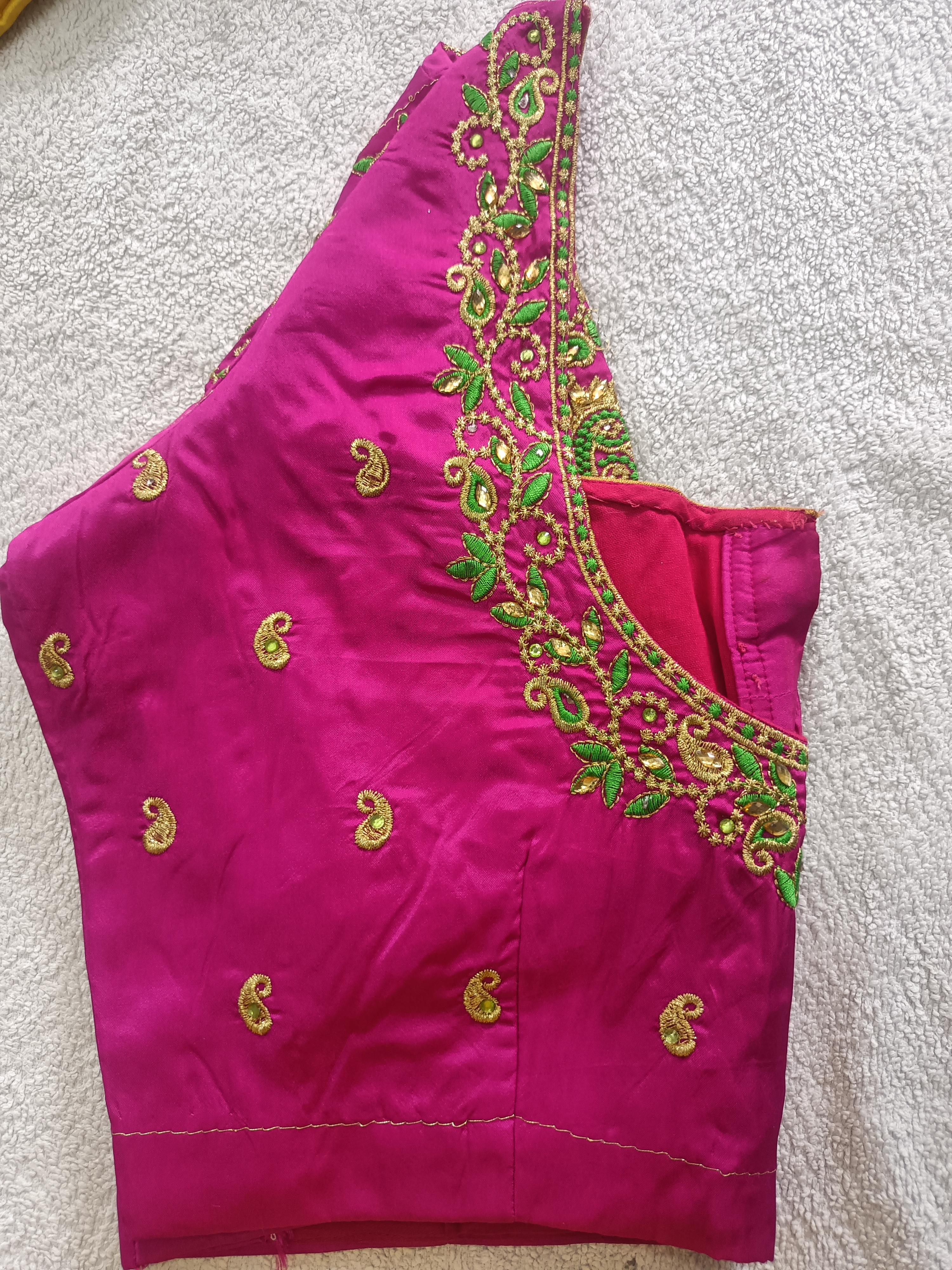 Balu's Modern Dry Cleaners, Blouse dry cleaners in kphb, blouse dry cleaners service in hyderabad, blouse dry cleaners service in Kondapur, blouse dry cleaners service in miyapur, blouse dry cleaners service in Gopal Nagar, 