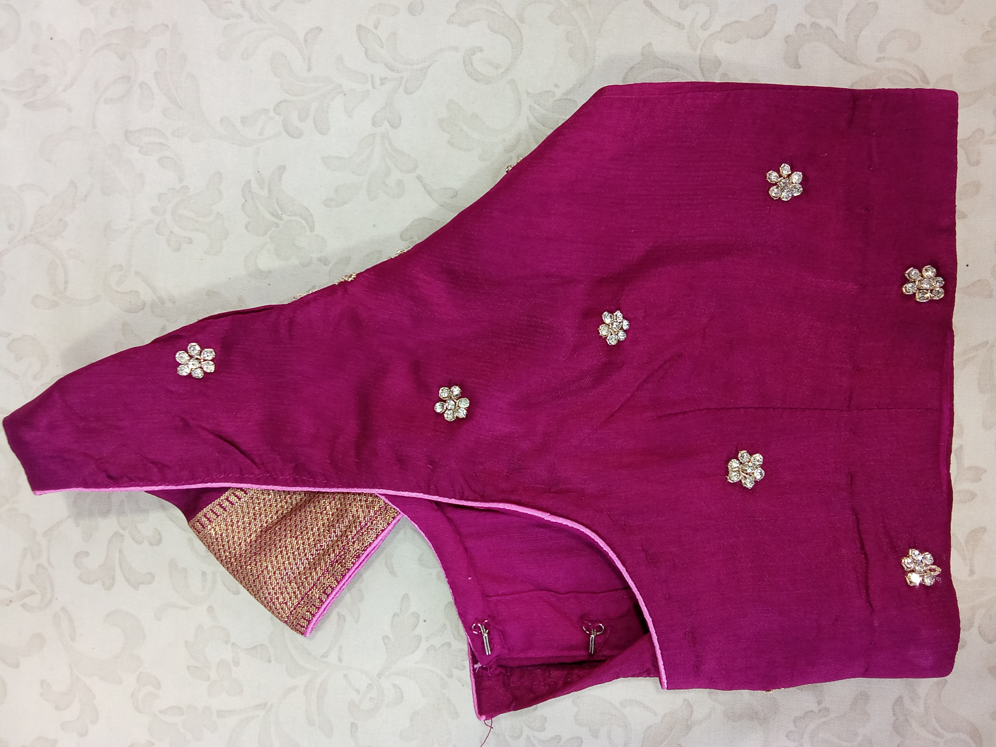 Balu's Modern Dry Cleaners, Blouse dry cleaning services near kphb, Gokul plots,vasanth Nagar,nizampet bachpalli miyapur suchitra 