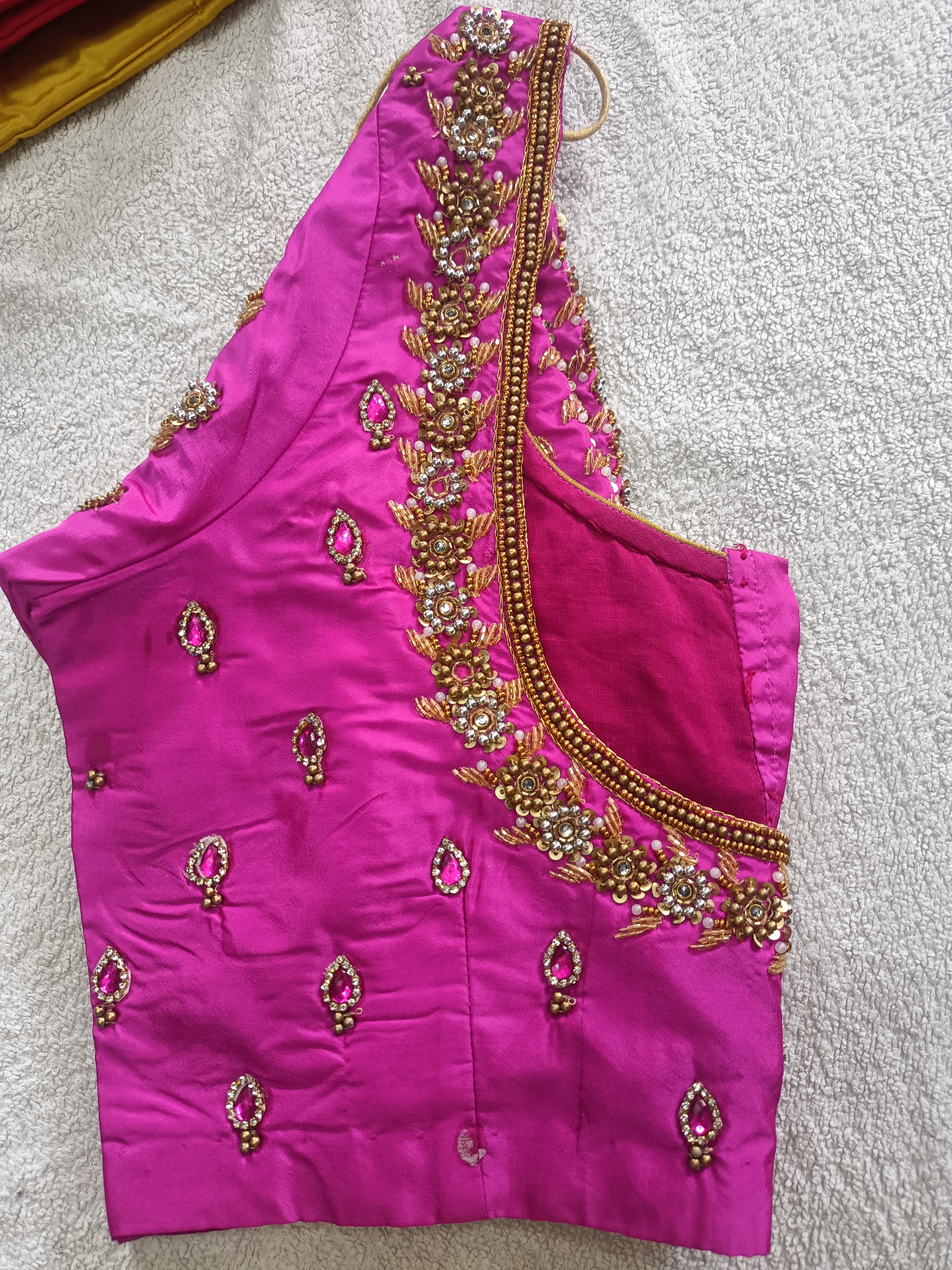 Balu's Modern Dry Cleaners, Blouse dry cleaners in kphb, blouse dry cleaners service in hyderabad, blouse dry cleaners service in Kondapur, blouse dry cleaners service in miyapur, blouse dry cleaners service in Gopal Nagar, 