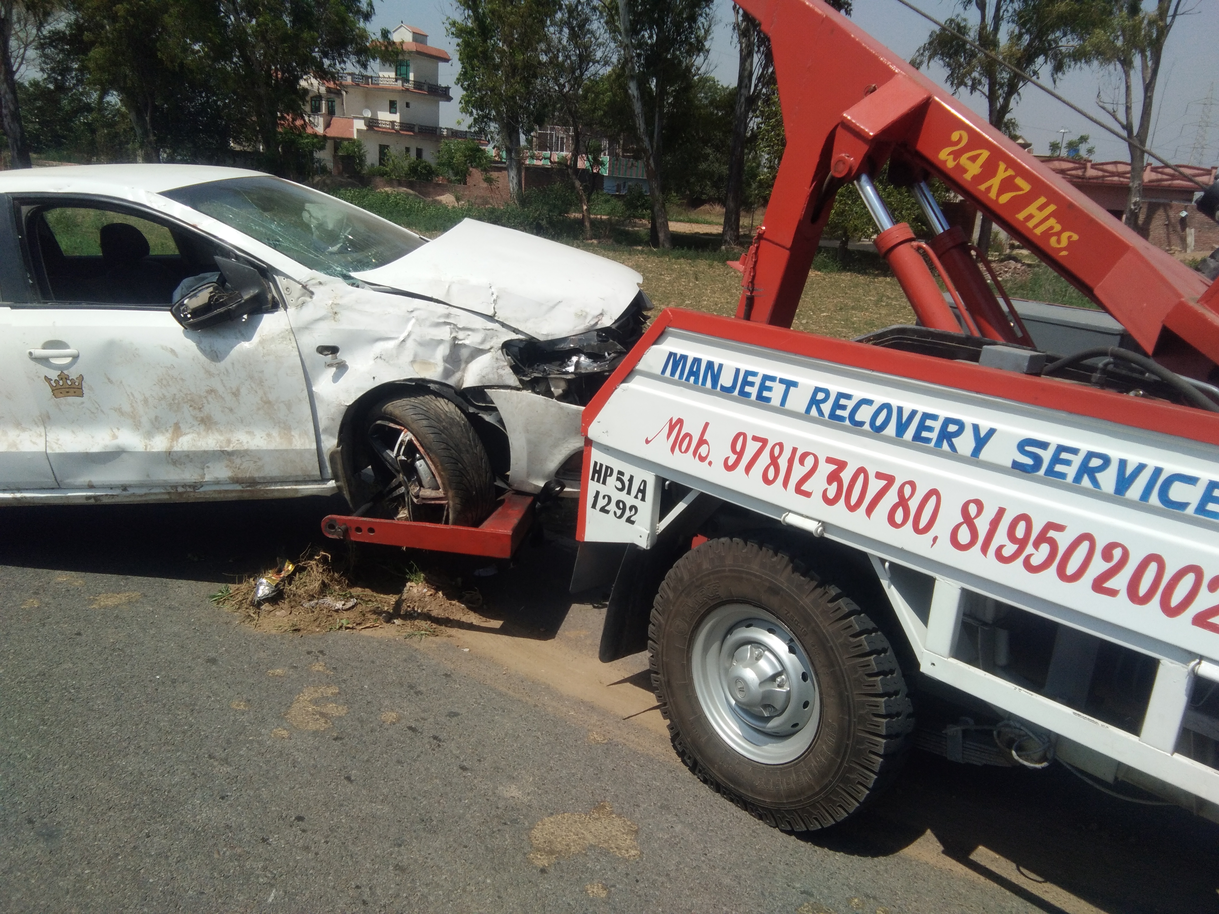 Car Towing Service in Lalru  | Manjeet Towing Services | Best Car Towing Service in Lalru, 7Top Car Towing Service in Lalru, 24hours Car Towing Service in Lalru, Car Breakdown Service in Lalru, Car Recovery Van Service in Lalru  - GL58139