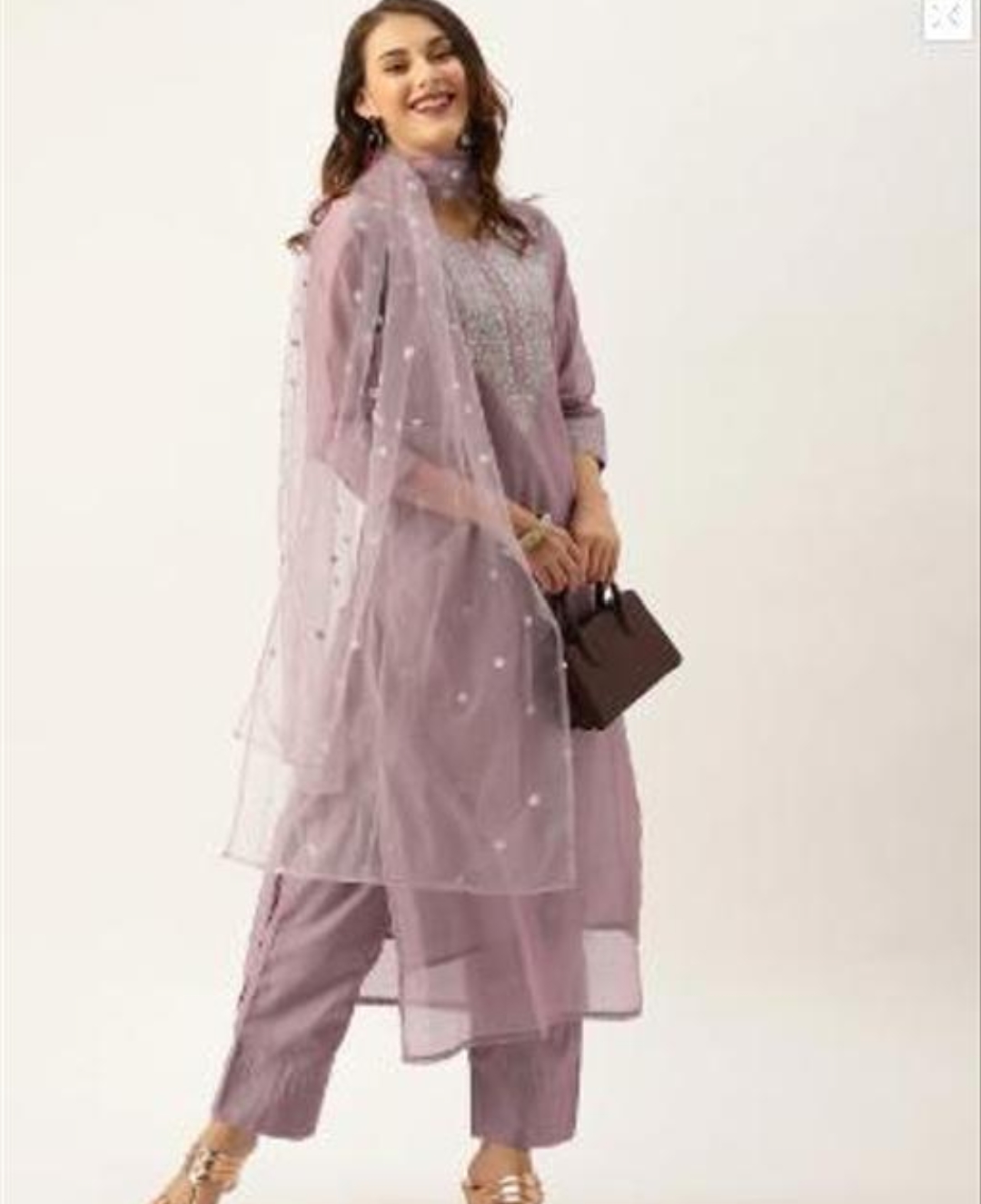 Balu's Modern Dry Cleaners, Dry cleaning services near Kukatpally. Dry cleaning services near kphb colony. Dry cleaning services near mirpur. Dry cleaning services near high-tech city. Dry cleaning services near Gachibowli 