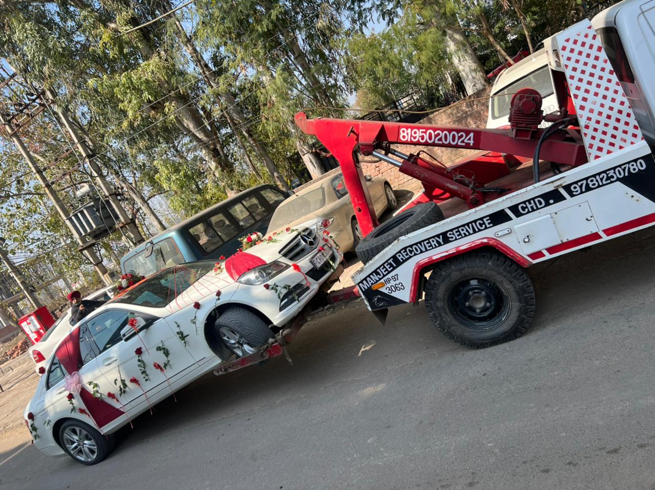 Car Towing Service In Kurali  | Manjeet Towing Services | Best Car Towing Service In Kurali, 7 Top Car Towing Service In Kurali, 24 Hour Car Towing Service In Kurali, Car Towing Service Near me, Car Tow Van Near me  - GL105058