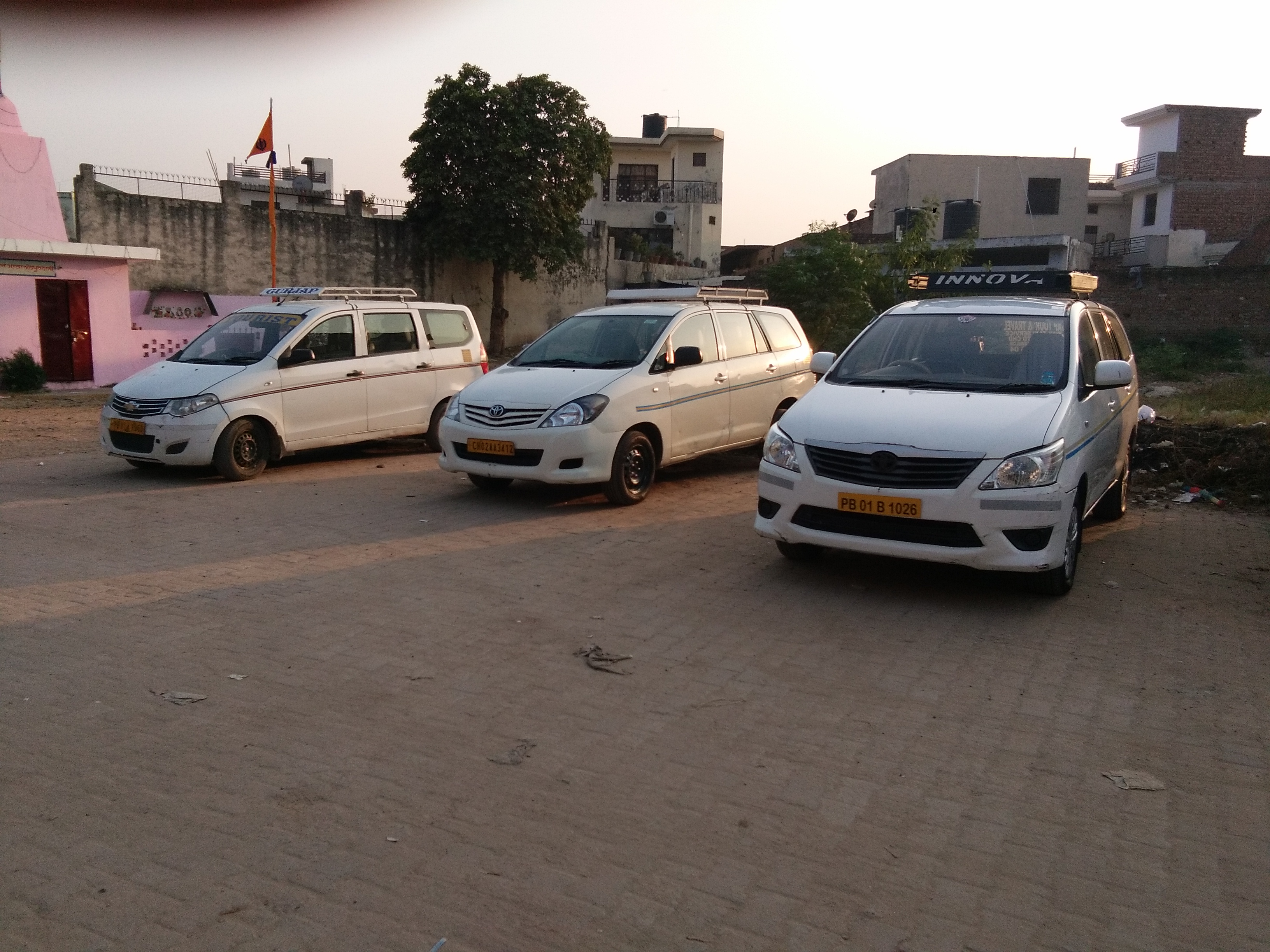 GURJAP TOUR & TRAVELS, Taxi in chd