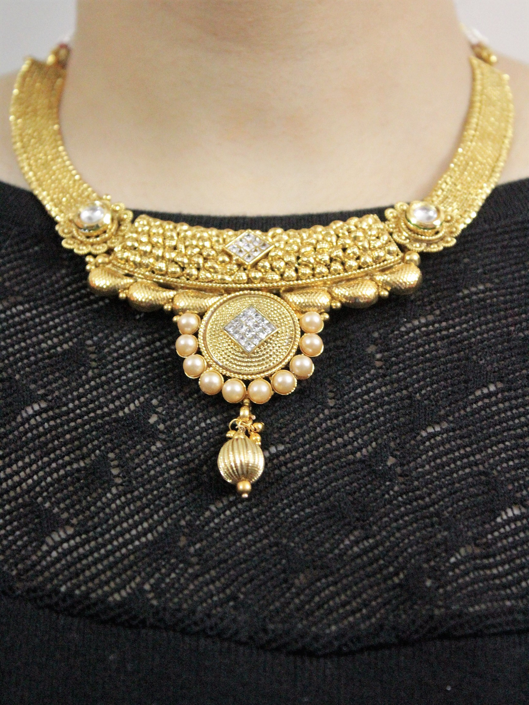 IndiHaute, gold beauty antique necklace sets with price , gold beauty antique necklace set with price , gold beauty antique necklace set for shopping , gold beauty antique necklace set for sale 