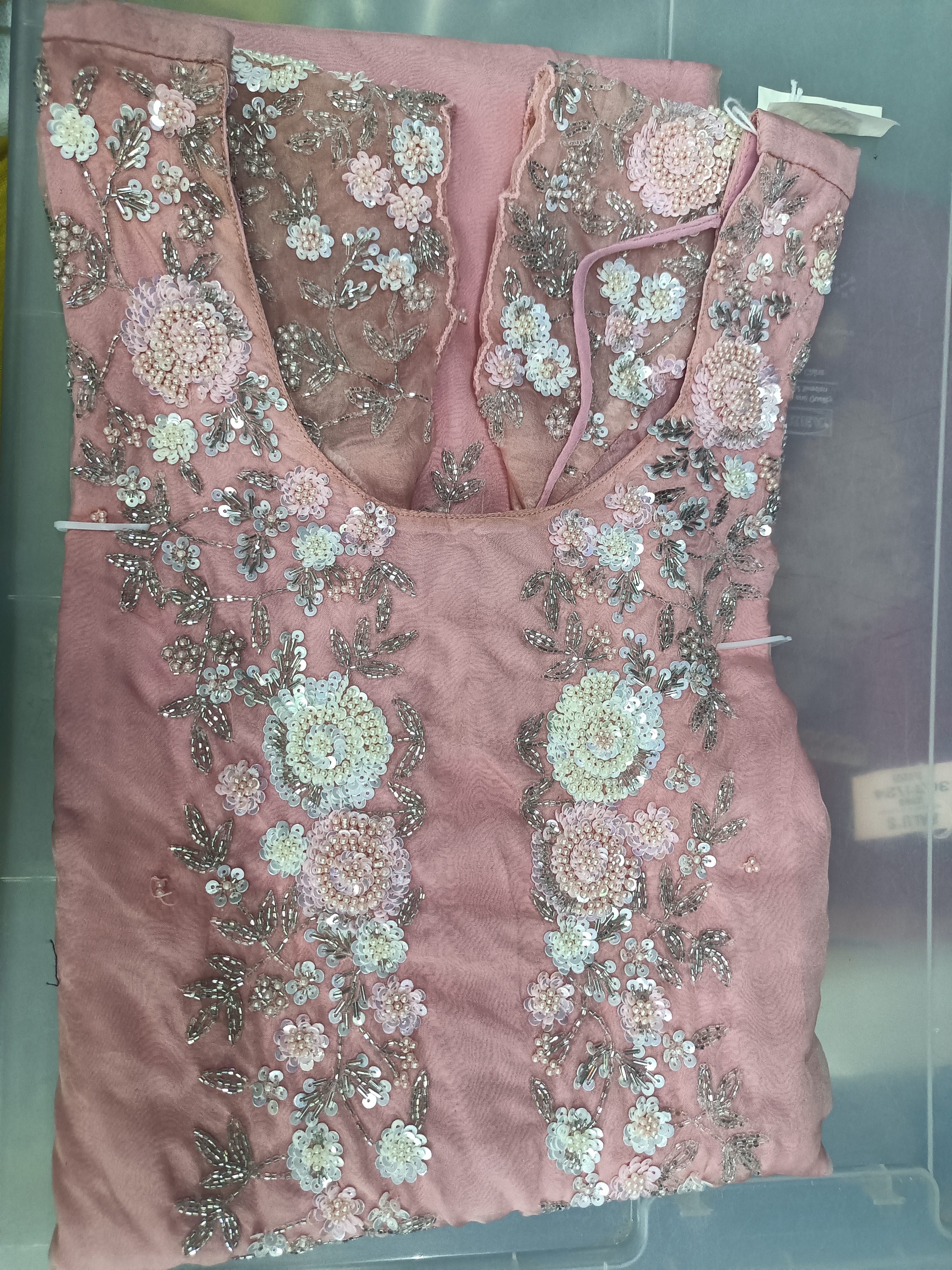 Balu's Modern Dry Cleaners, Dress dry cleaners in kphb, dress dry cleaners service in hyderabad, dress dry cleaners service in Kondapur, dress dry cleaners service in miyapur, dress dry cleaners service in Gopal Nagar, 