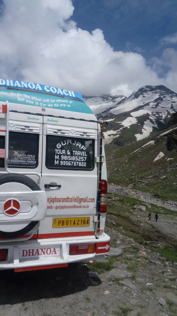 GURJAP TOUR & TRAVELS, AC Taxi service in Ludhiana 
One way taxi 
Ludhiana to Delhi to Ludhiana 
Innova.  4500
Dzier.     3500
Etios.     3500