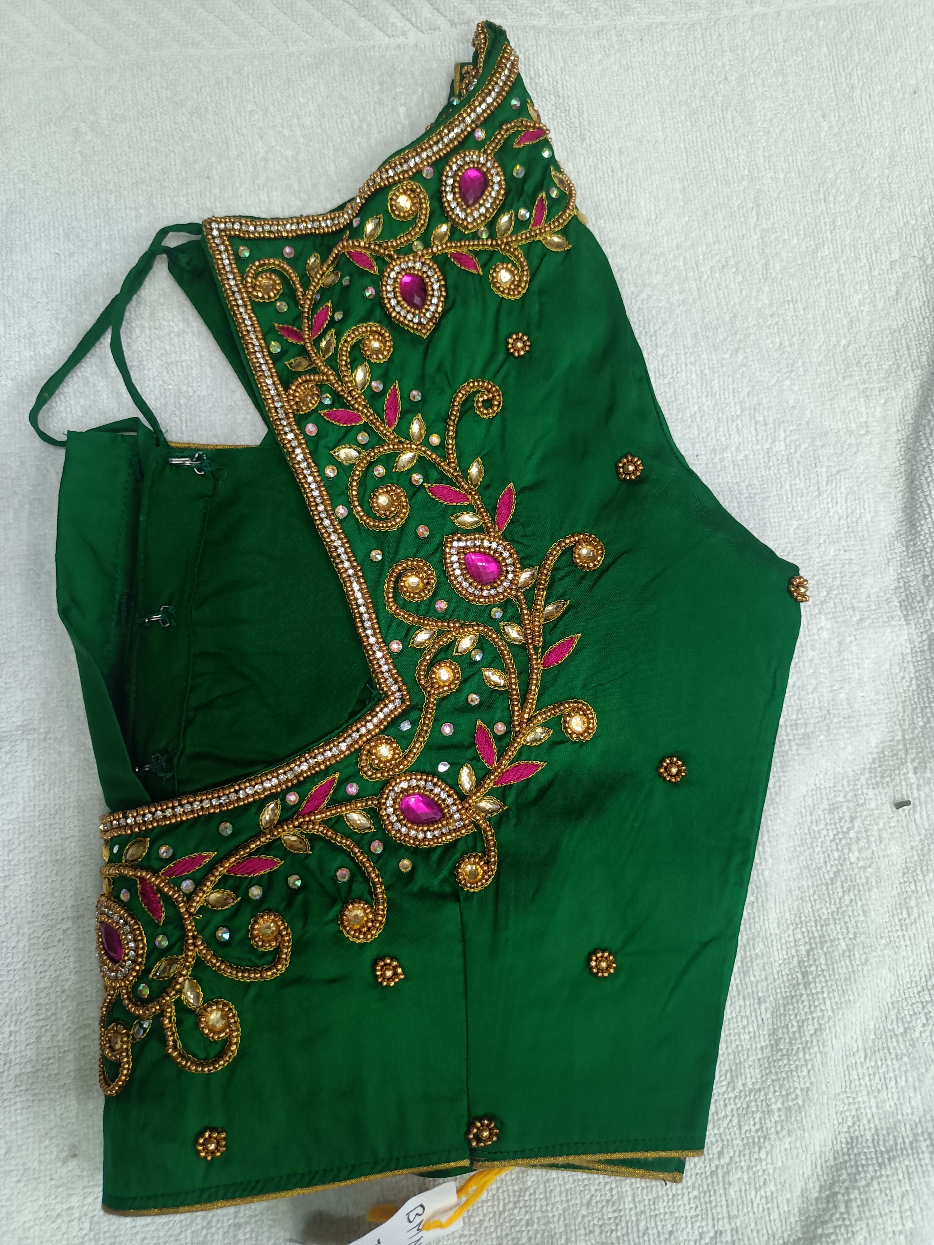 Balu's Modern Dry Cleaners, Blouse dry cleaners in kphb, blouse dry cleaners service in hyderabad, blouse dry cleaners service in Kondapur, blouse dry cleaners service in miyapur, blouse dry cleaners service in Gopal Nagar, 