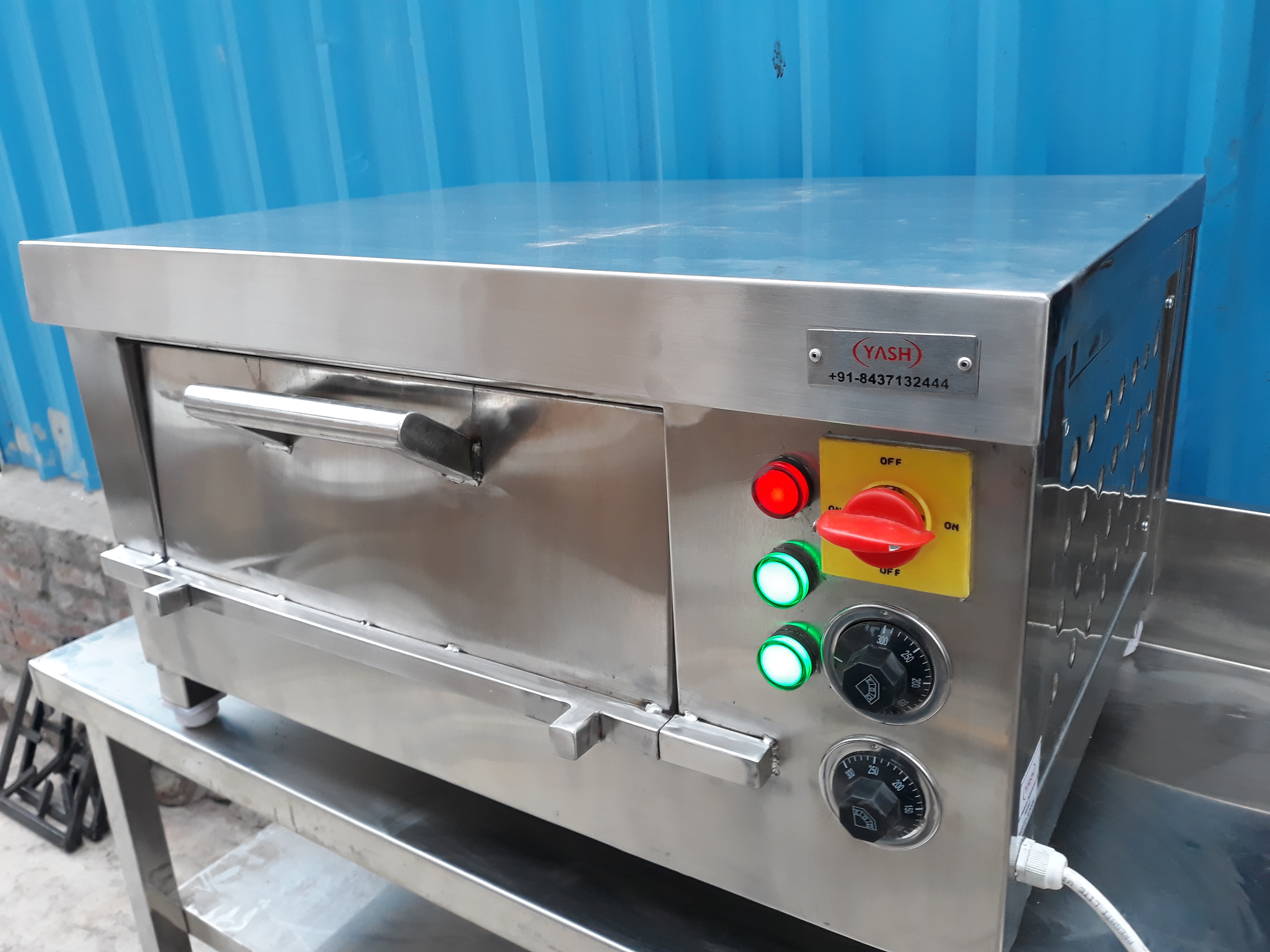 Yash Projects Fabrication Co., Commercial Pizza Oven