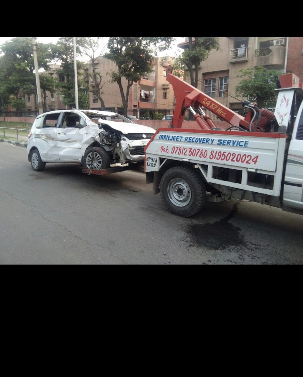 Car Towing Service In Banur  | Manjeet Towing Services | Best Car Towing Service In Banur, 24 Hour Car Towing Service In Banur, 7 Top Car Towing Service In Banur, Car Towing Service Near me, Car Tow Van Near me  - GL118043