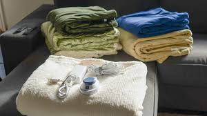 Balu's Modern Dry Cleaners, Blanket Drycleaning in Kukatpally,Steam ironing in KPHB,Saree Rolling in JNTU,Saree Polishing in Hitech City,Laundry services in Miyapur,Darning service in Bachupally,Ironing services near me