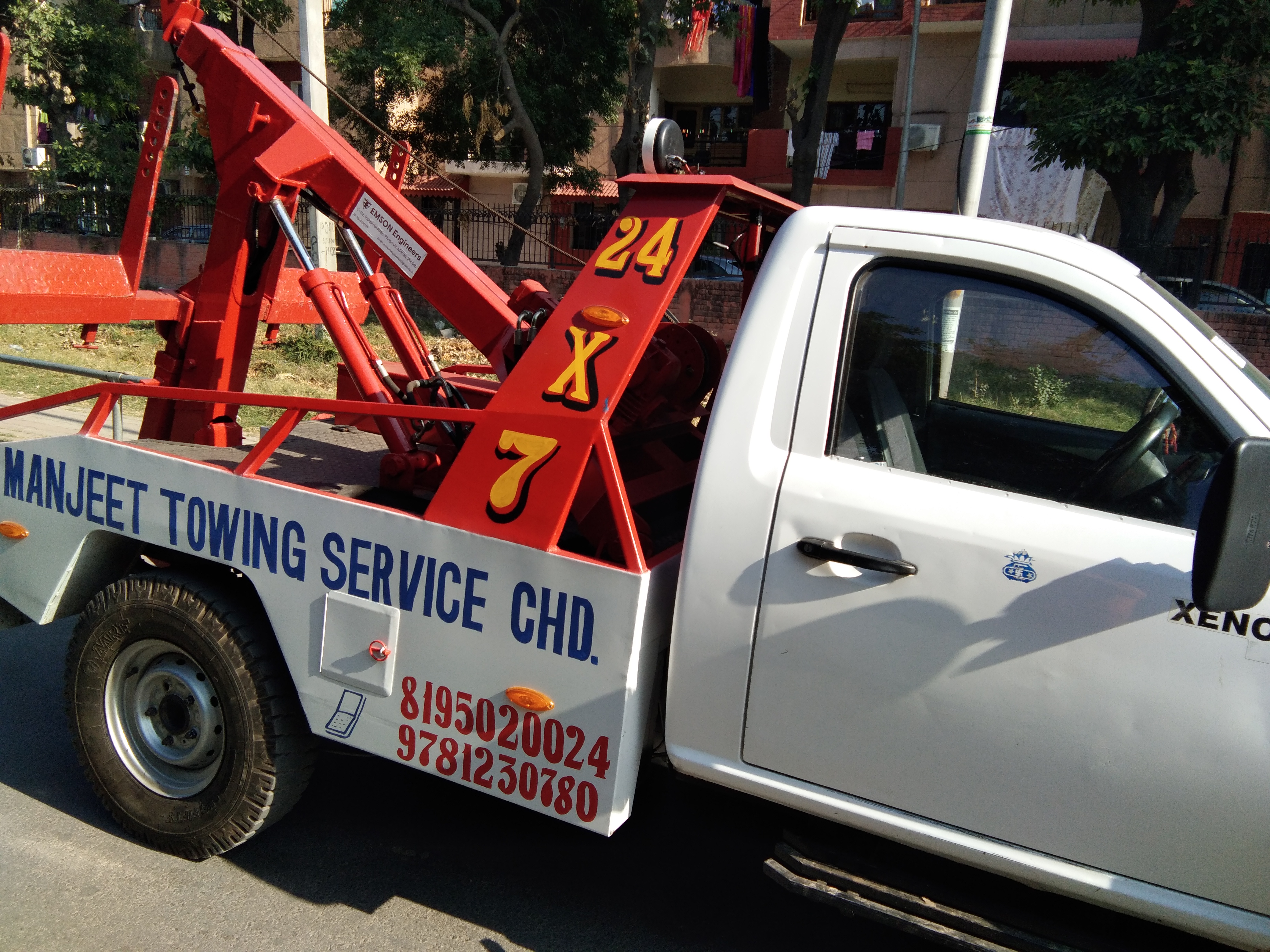 Towing Service in Chandigarh  | Manjeet Towing Services | Best Car Towing Service in Chandigarh, 7Top Car Towing Service in Chandigarh, 24hours Car Towing Service in Chandigarh, Car Towing  Service in Nearby, Car Breakdown Service in Chandigarh  - GL58705