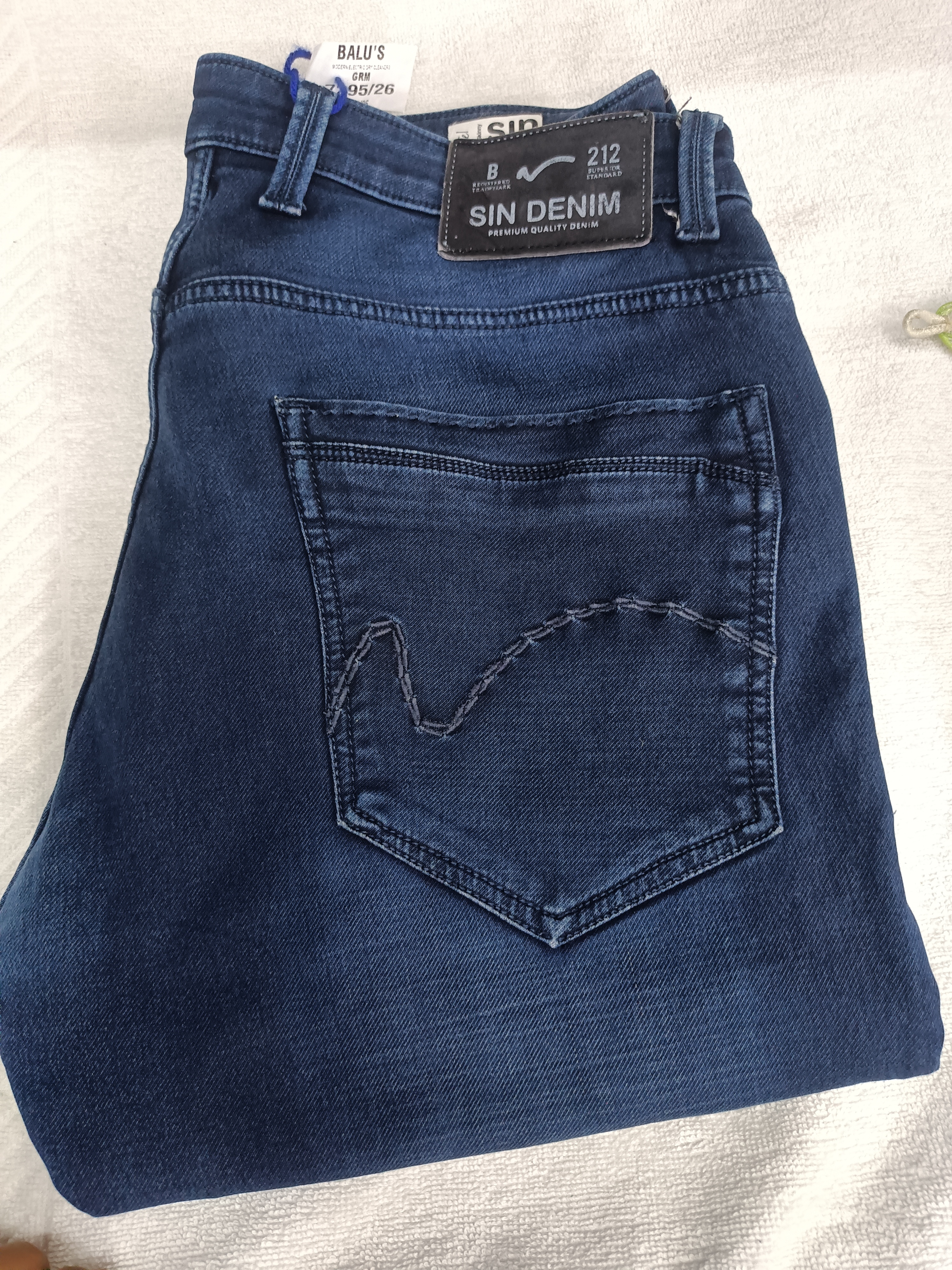Balu's Modern Dry Cleaners, Paint dry cleaners in kphb, paint dry cleaners service in hyderabad, paint dry cleaners service in Kondapur, paint dry cleaners service in miyapur, paint dry cleaners service in Gopal Nagar, 