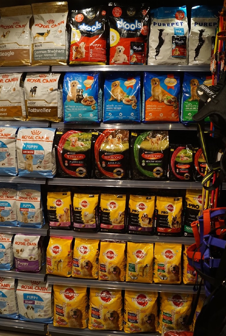 dog food and accessories shop near me