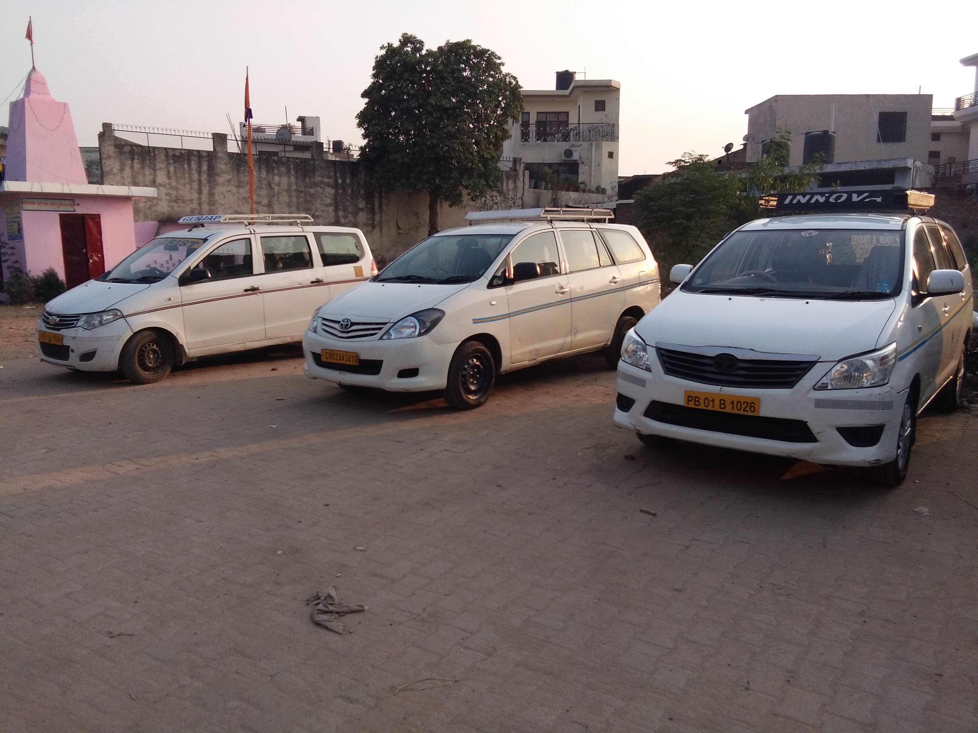 GURJAP TOUR & TRAVELS, Taxi