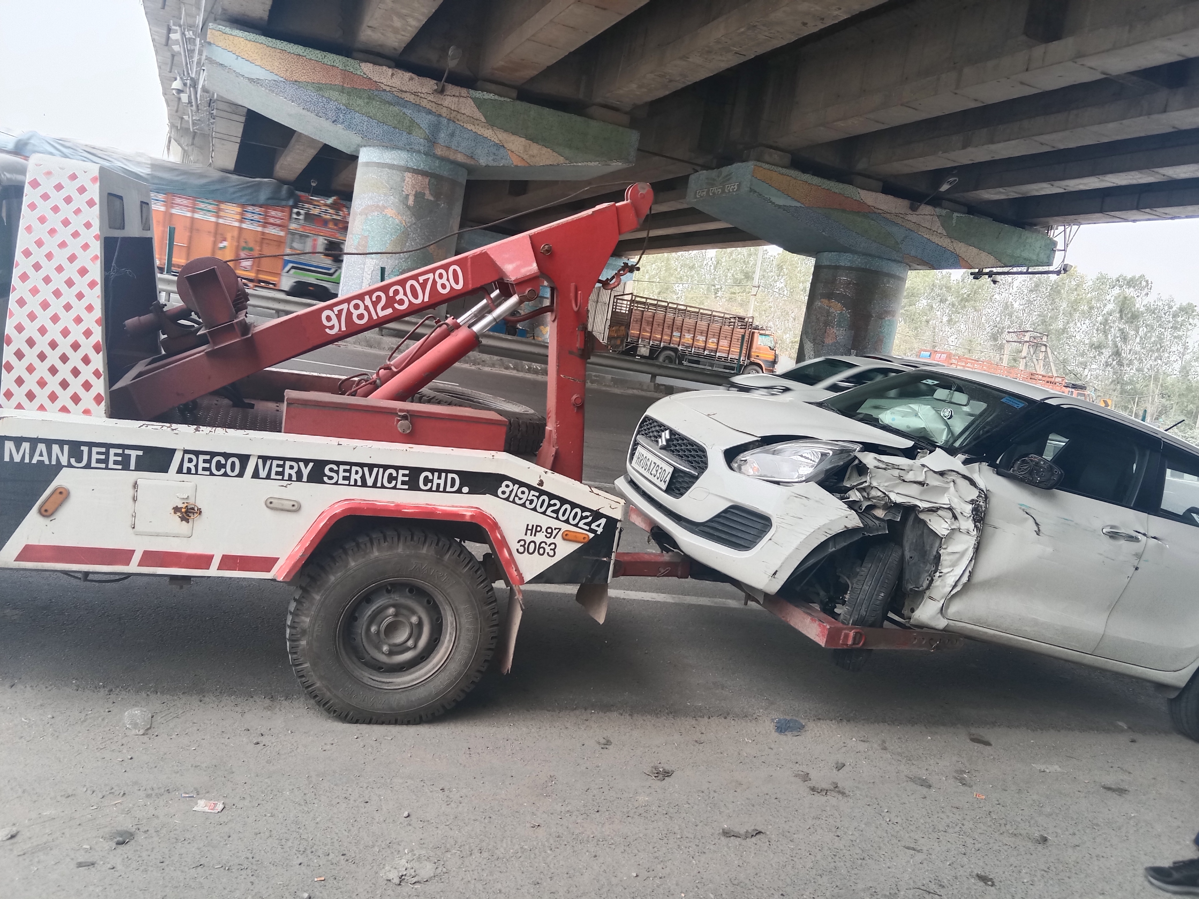 Car Towing Service In Banur  | Manjeet Towing Services | Best Car Towing Service In Banur, 7 Top Car Towing Service In Banur, 24 Hour Car Towing Service In Banur, Car Towing Service Near me, Tow Van Near me  - GL106566