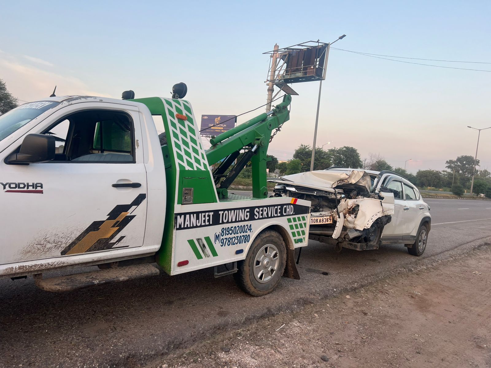 Car Towing Service In Chandigarh  | Manjeet Towing Services | Best Car Towing Service In Chandigarh, 7 Top Car Towing Service In Chandigarh, 24 Hour Car Towing Service In Chandigarh, Car Towing Service near me, Car Towing Service  - GL119815