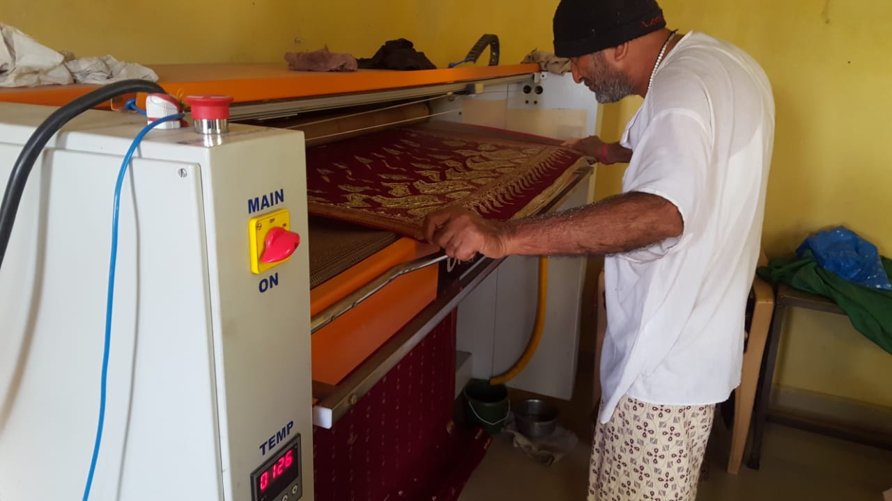 Balu's Modern Dry Cleaners, Sarees Dry Cleaners Service in Pragati Nagar,Saree Dry Cleaners Service in Kphb,Saree Dry Cleaners Service in Adagutta.

