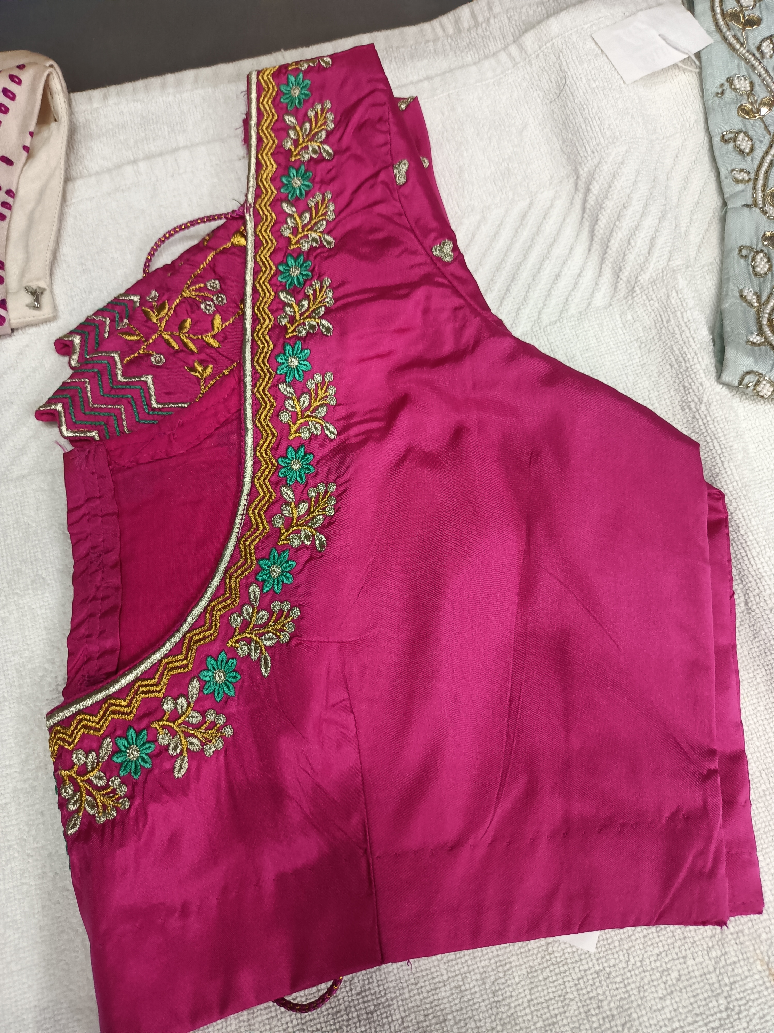 Balu's Modern Dry Cleaners, Blouse dry cleaners in kphb, blouse dry cleaners service in hyderabad, blouse dry cleaners service in Kondapur, blouse dry cleaners service in miyapur, blouse dry cleaners service in Gopal Nagar, 