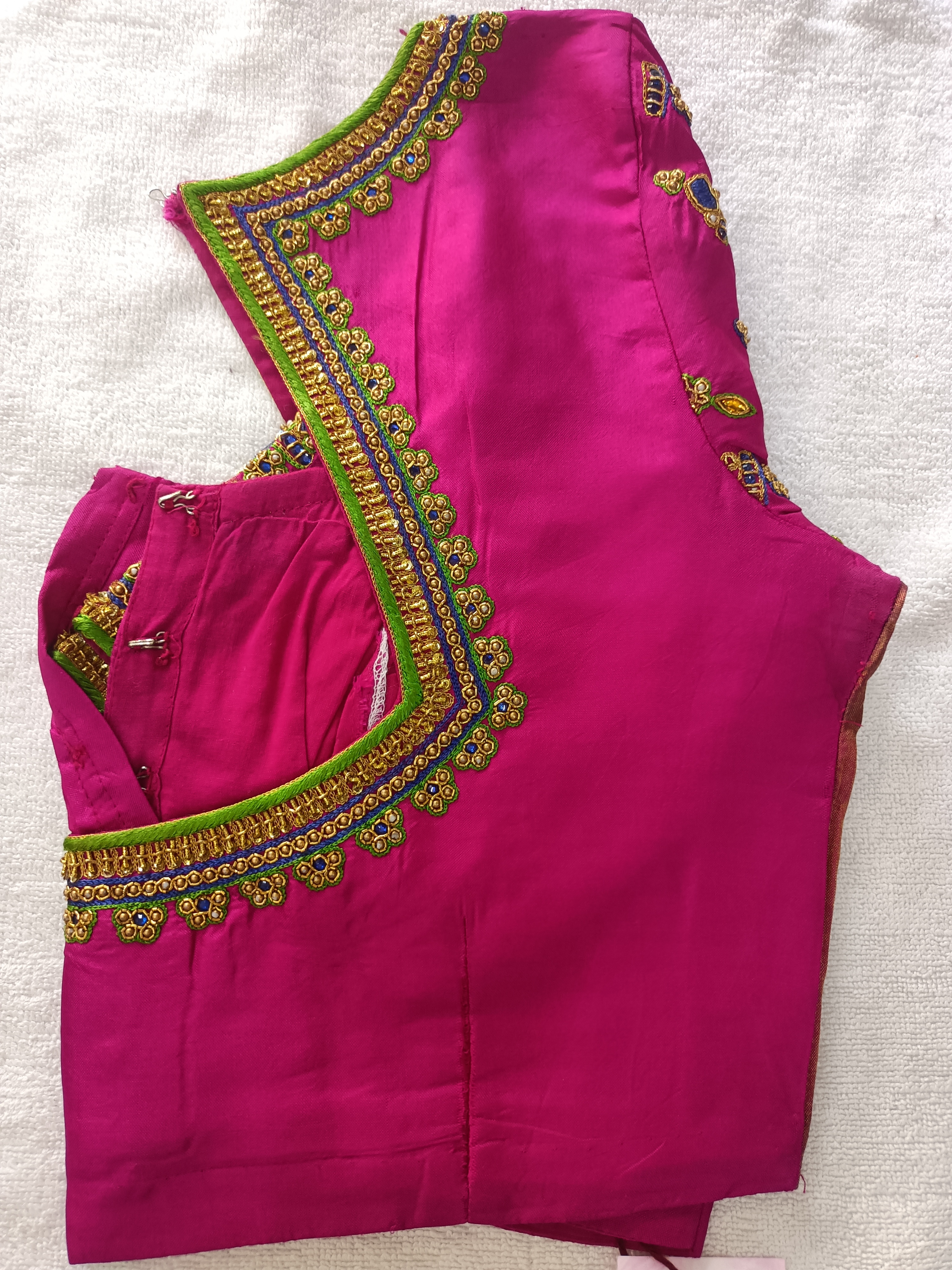 Balu's Modern Dry Cleaners, Blouse dry cleaners in kphb, blouse dry cleaners service in hyderabad, blouse dry cleaners service in Kondapur, blouse dry cleaners service in miyapur, blouse dry cleaners service in Gopal Nagar, 