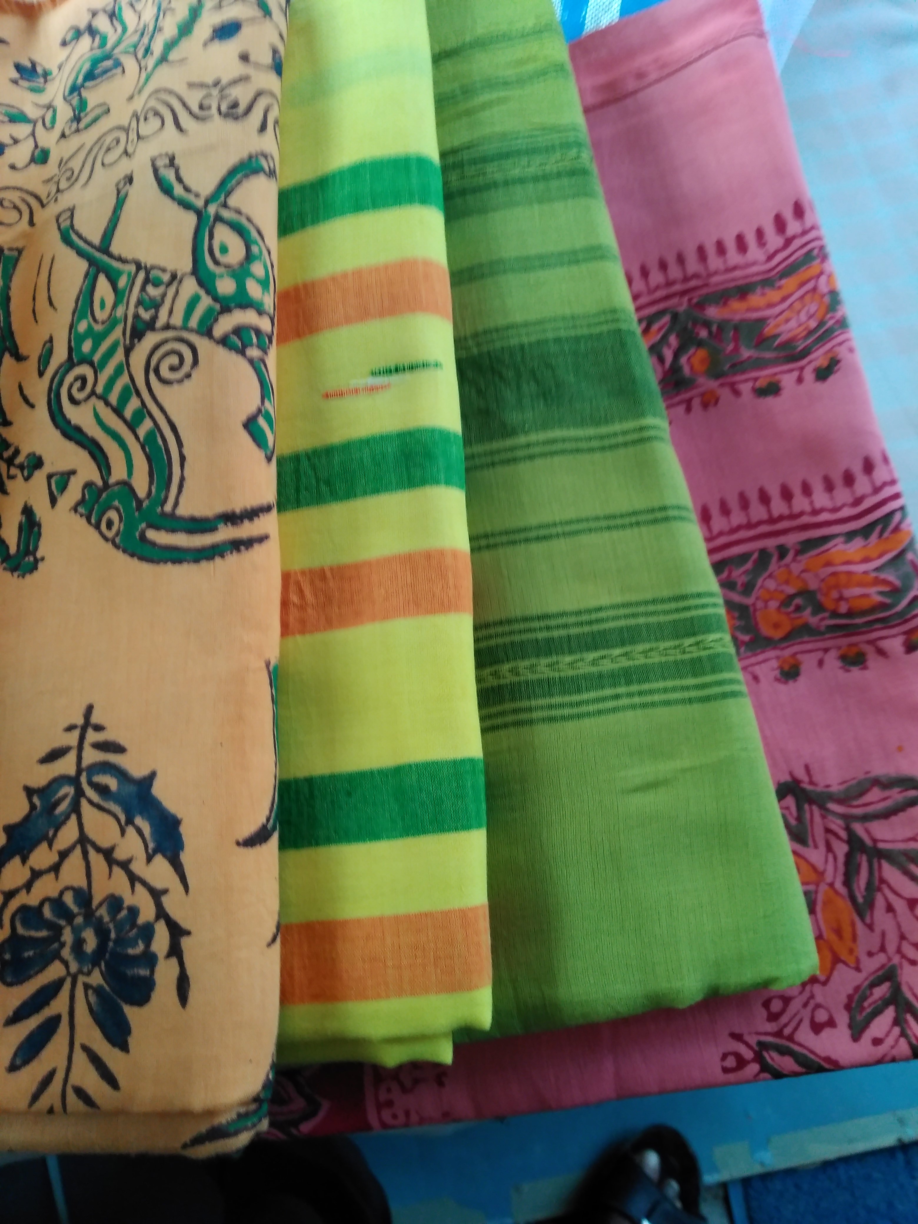 Balu's Modern Dry Cleaners, One hour laundry