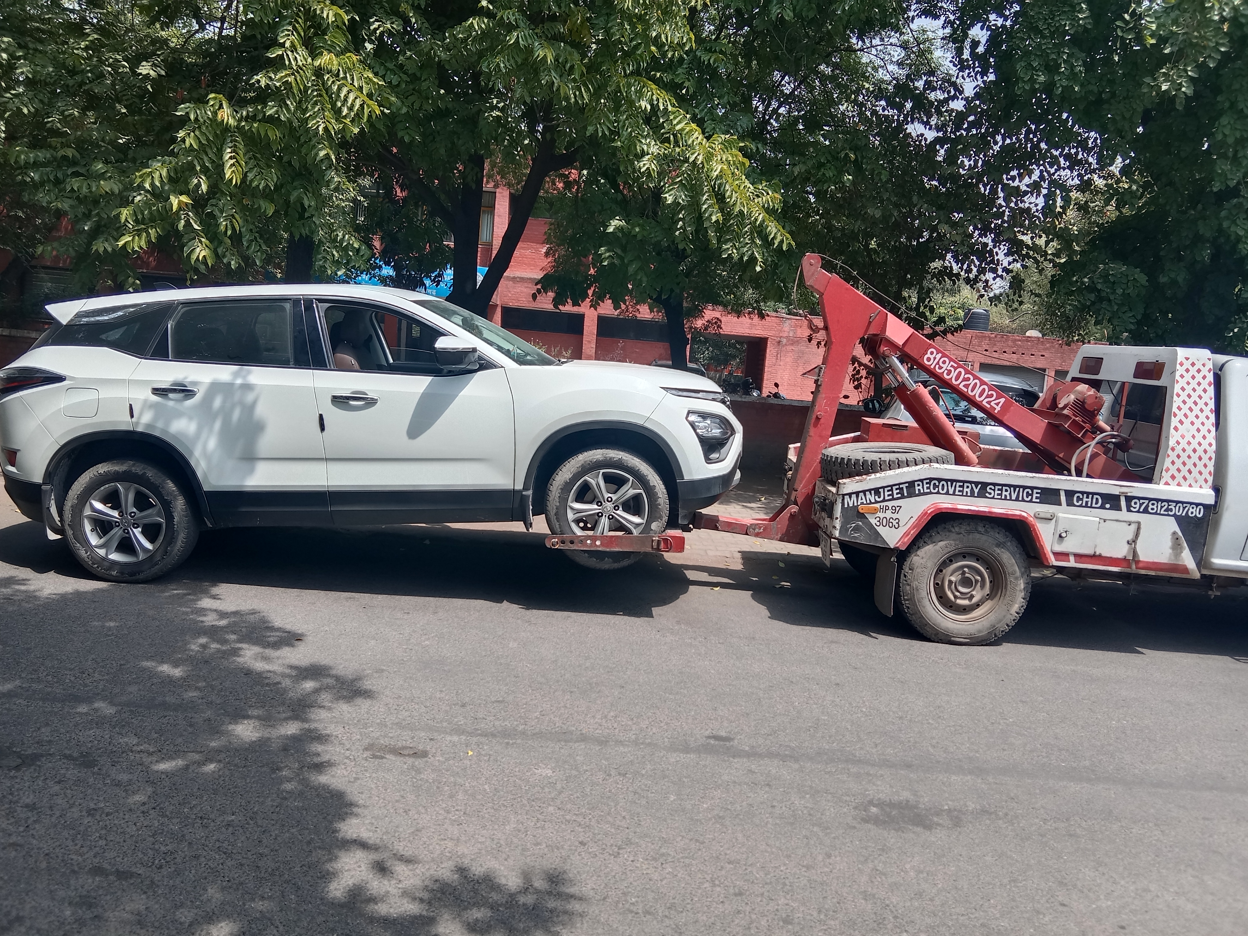 Car Towing Service In Chandigarh  | Manjeet Towing Services | Best Car Towing Service In Chandigarh, 7 Top Car Towing Service In Chandigarh, 24 Hour Car Towing Service In Chandigarh, Car Towing Service Near me, Car Towing Service  - GL106201