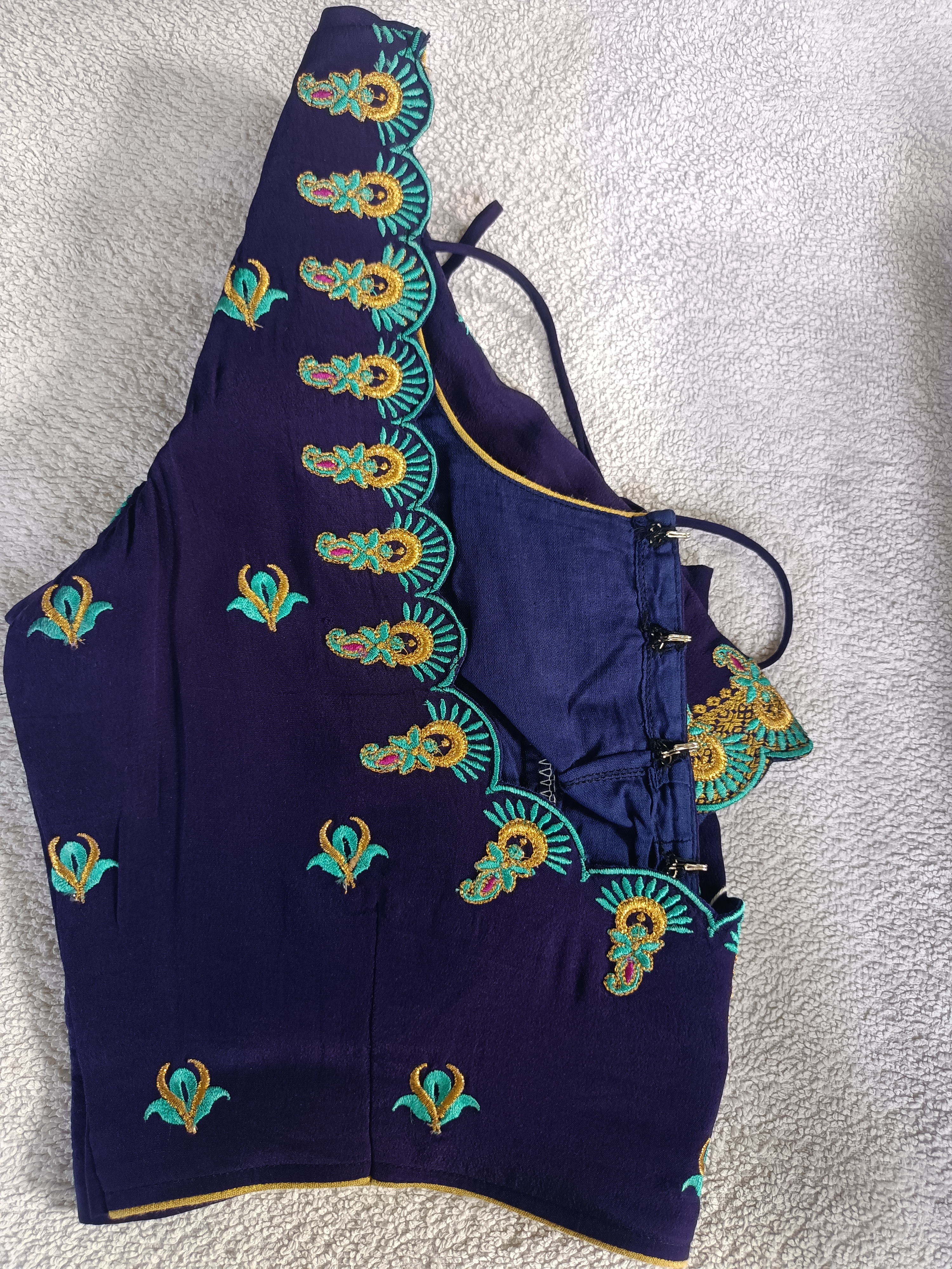 Balu's Modern Dry Cleaners, Blouse dry cleaners in kphb, blouse dry cleaners service in hyderabad, blouse dry cleaners service in Kondapur, blouse dry cleaners service in miyapur, blouse dry cleaners service in Gopal Nagar, 