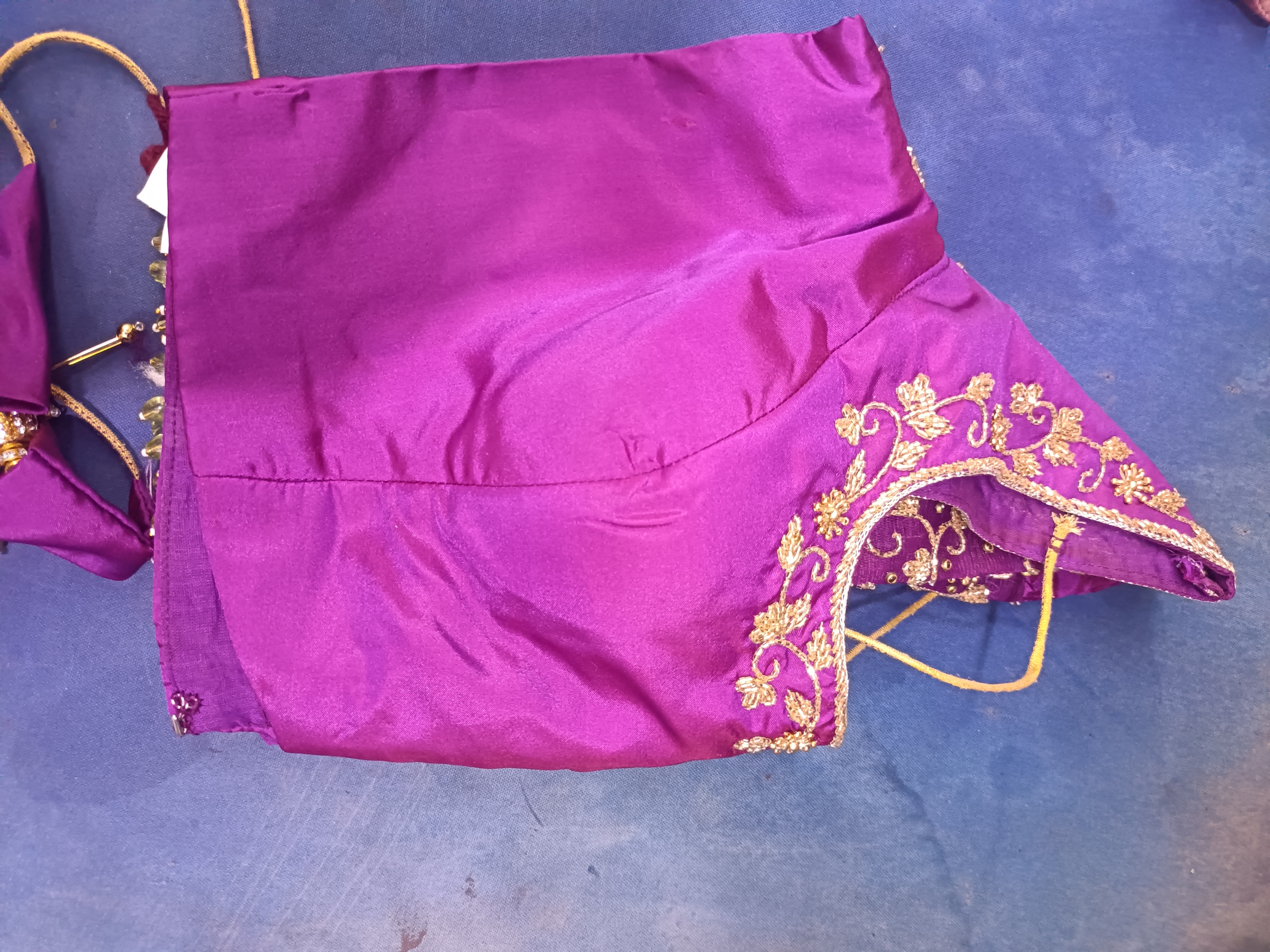 Balu's Modern Dry Cleaners, Blouse dry cleaners in kphb, blouse dry cleaners service in hyderabad, blouse dry cleaners service in Kondapur, blouse dry cleaners service in miyapur, blouse dry cleaners service in Gopal Nagar, 