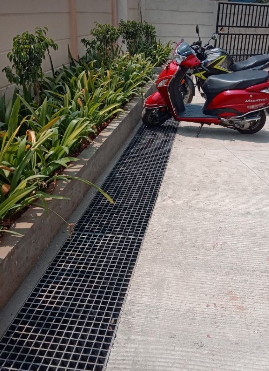 Innovate Materials, FRP MOLDED GRATINGS, FRP HANDRAILS, FRP WALK WAYS