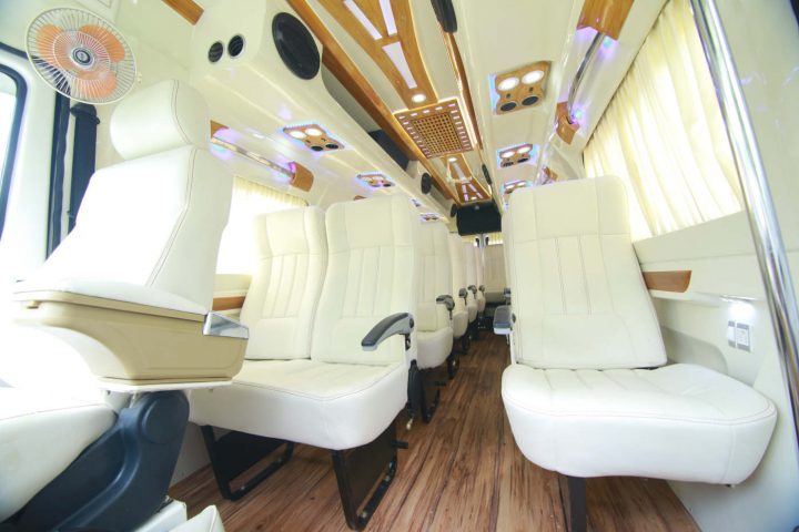 GetMyCabs , tempo traveller rent price,8 seater tempo traveller bangalore,tempo traveller 12 seater rent per km in bangalore