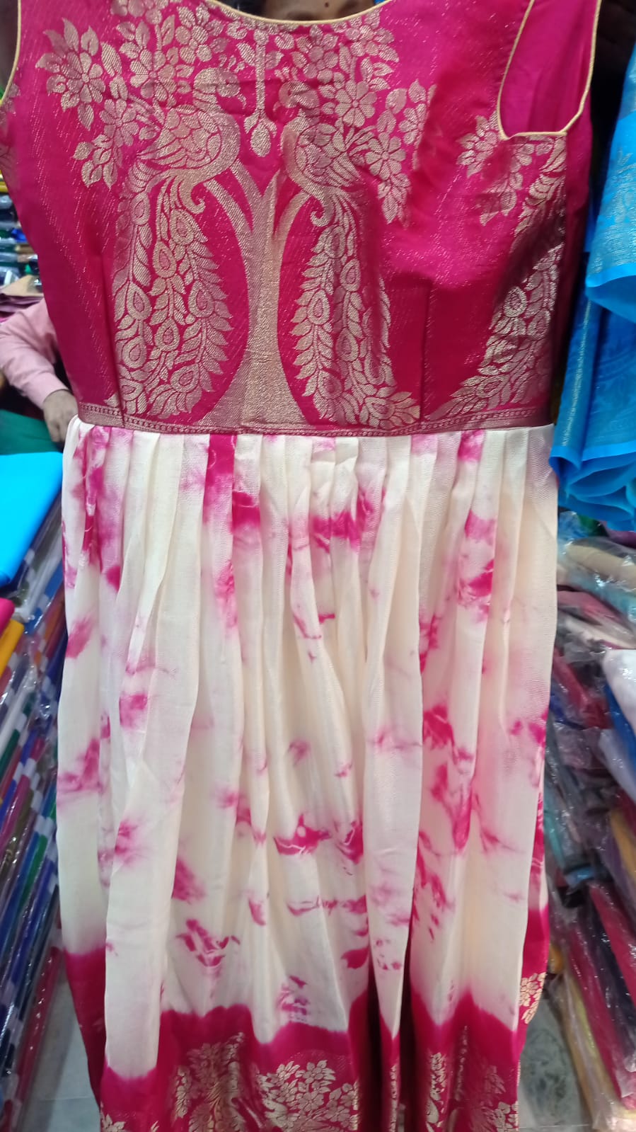 Balu's Modern Dry Cleaners, Dry cleaning services Near addaguta. Dry cleaning services near hydarnagar. Dry cleaning services near Suchitra. Dry cleaning services near kphb colony. Dry cleaning services near balnagar