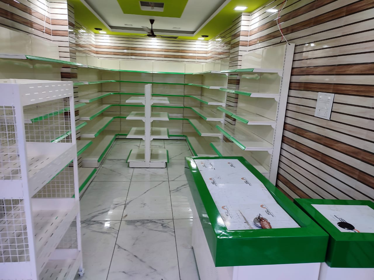 SUPER MARKET RACK  IN   ODISHA |  I G Enterprises | grocery racks , supermarkets racks , display racks - GL104137