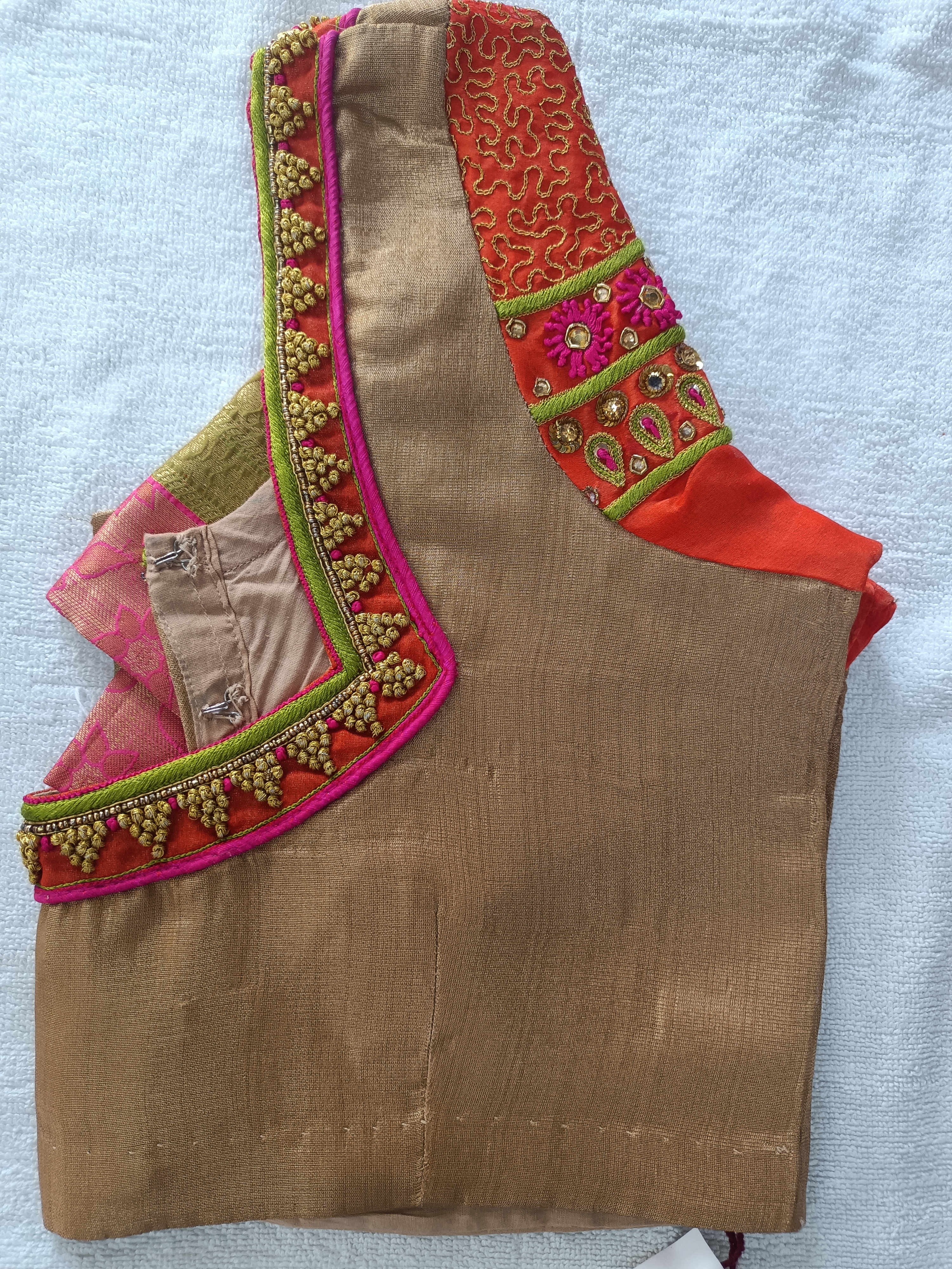 Balu's Modern Dry Cleaners, Blouse dry cleaners in kphb, blouse dry cleaners service in hyderabad, blouse dry cleaners service in Kondapur, blouse dry cleaners service in miyapur, blouse dry cleaners service in Gopal Nagar, 