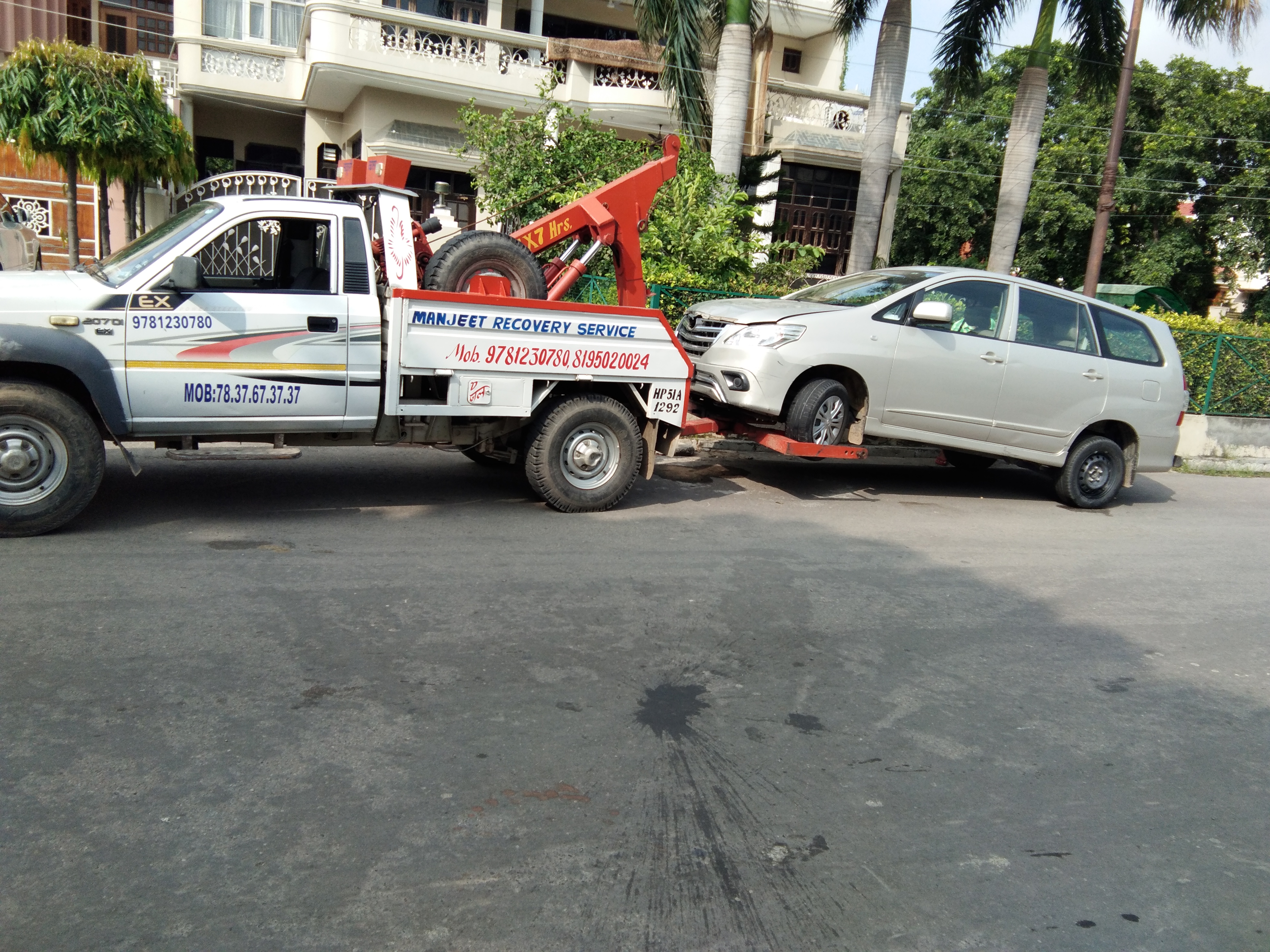 Car Towing Service in Morinda  | Manjeet Towing Services | Best Car Towing Service in Morinda, 7Top Car Towing Service in Morinda, 24hours Car Towing Service in Morinda, Car Towing Service in Nearby, Car Breakdown Service in Morinda  - GL58592
