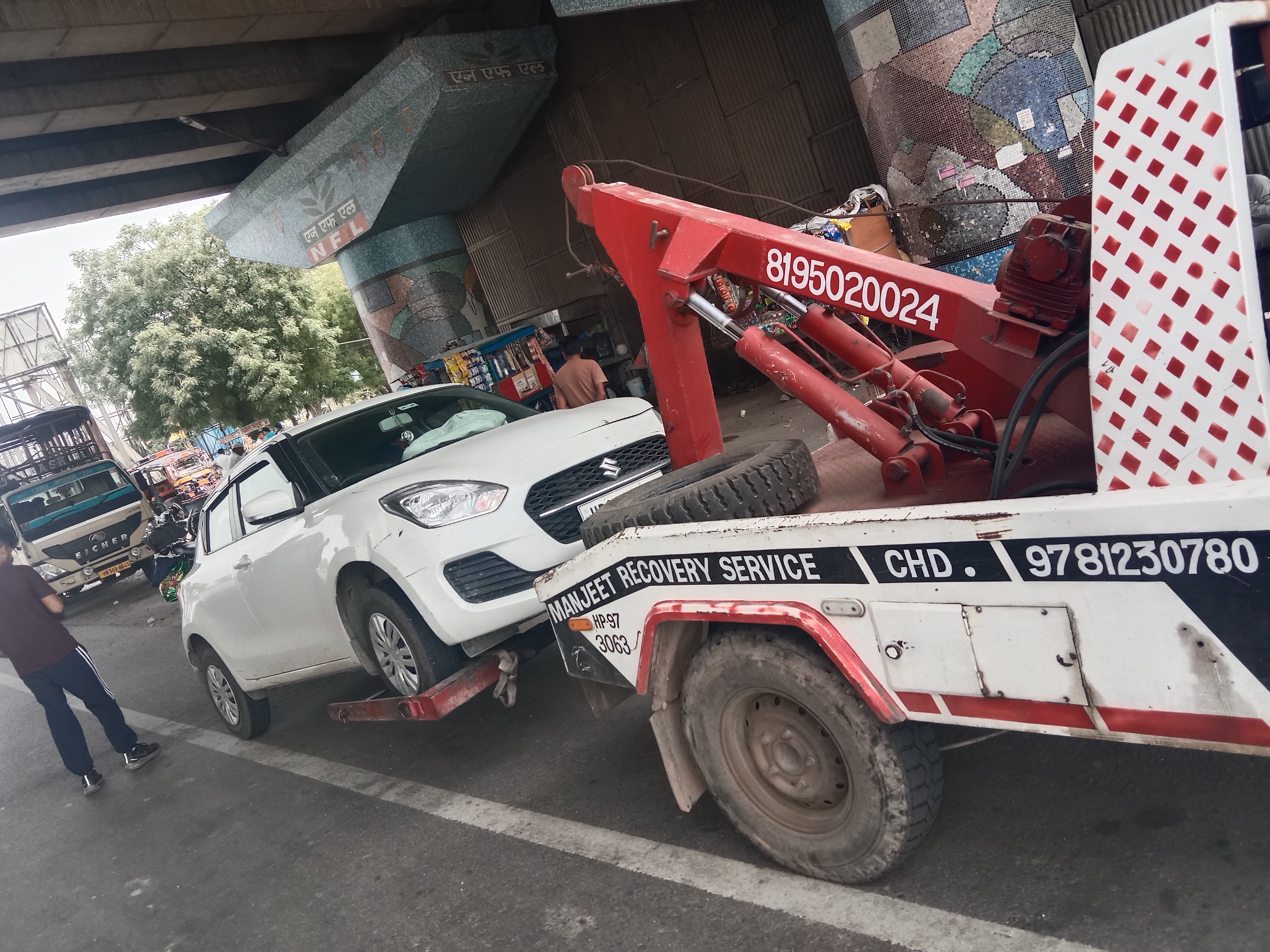 Car Towing Service In Zirakpur  | Manjeet Towing Services | Best Car Towing Service In Zirakpur, 7 Top Car Towing Service In Zirakpur, 24 Hour Car Towing Service In Zirakpur, Car Towing Service Near me, Car Towing Service  - GL106862