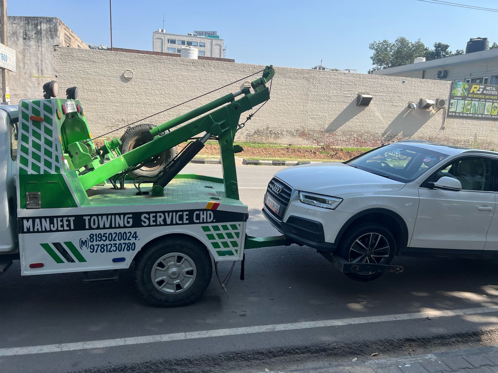 Car Towing Service In Chandigarh  | Manjeet Towing Services | Best Car Towing Service In Chandigarh, 7 Top Car Towing Service In Chandigarh, 24 Hour Car Towing Service In Chandigarh, Car Towing Service Near me, Car Towing Service  - GL119054