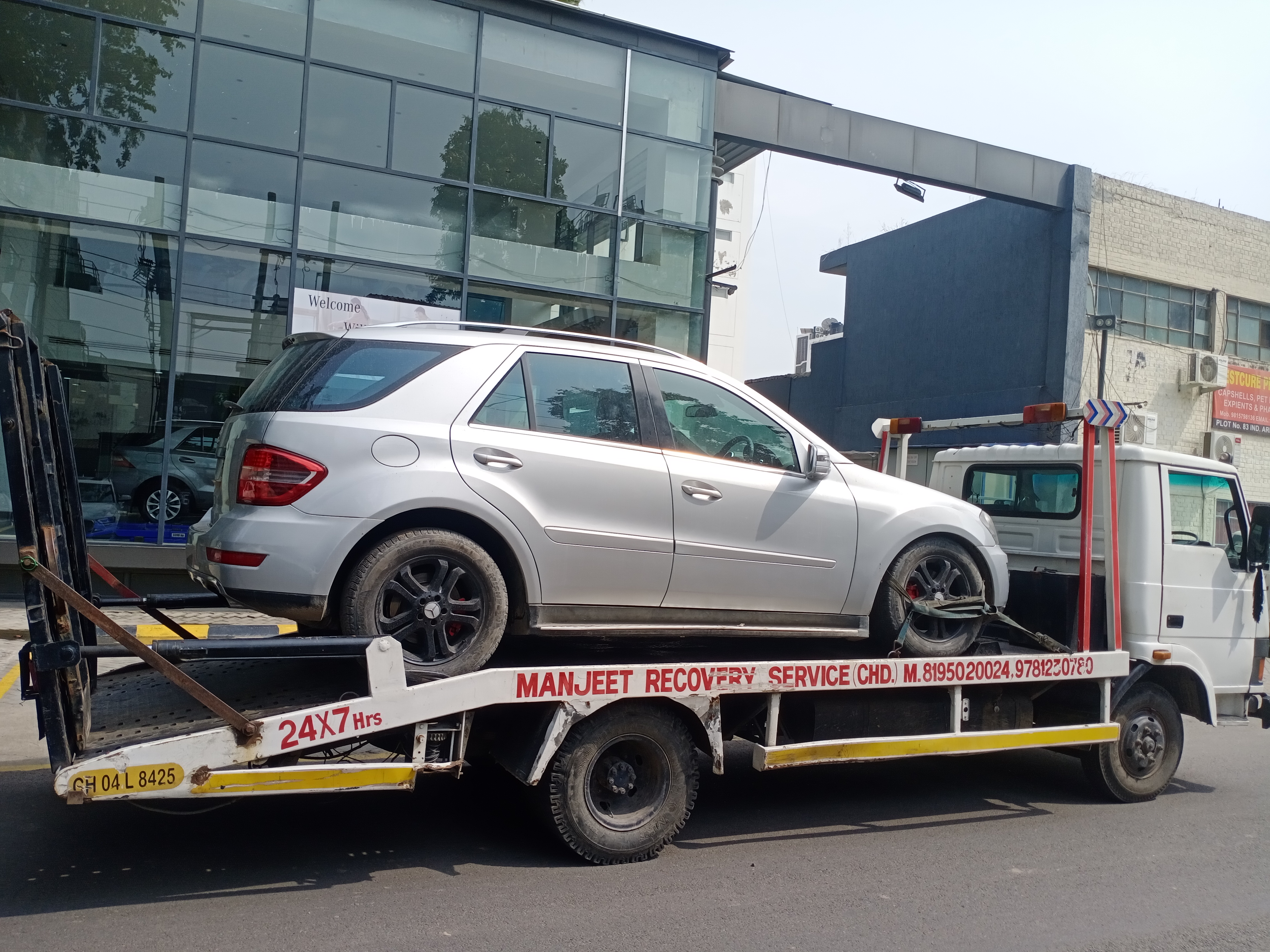 Car Towing Service In Rajpura  | Manjeet Towing Services | Best Car Towing Service In Rajpura, 7 Top Car Towing Service In Rajpura, 24 Hour Car Towing Service In Rajpura, Car Towing Service near me, Car Towing Service  - GL102732