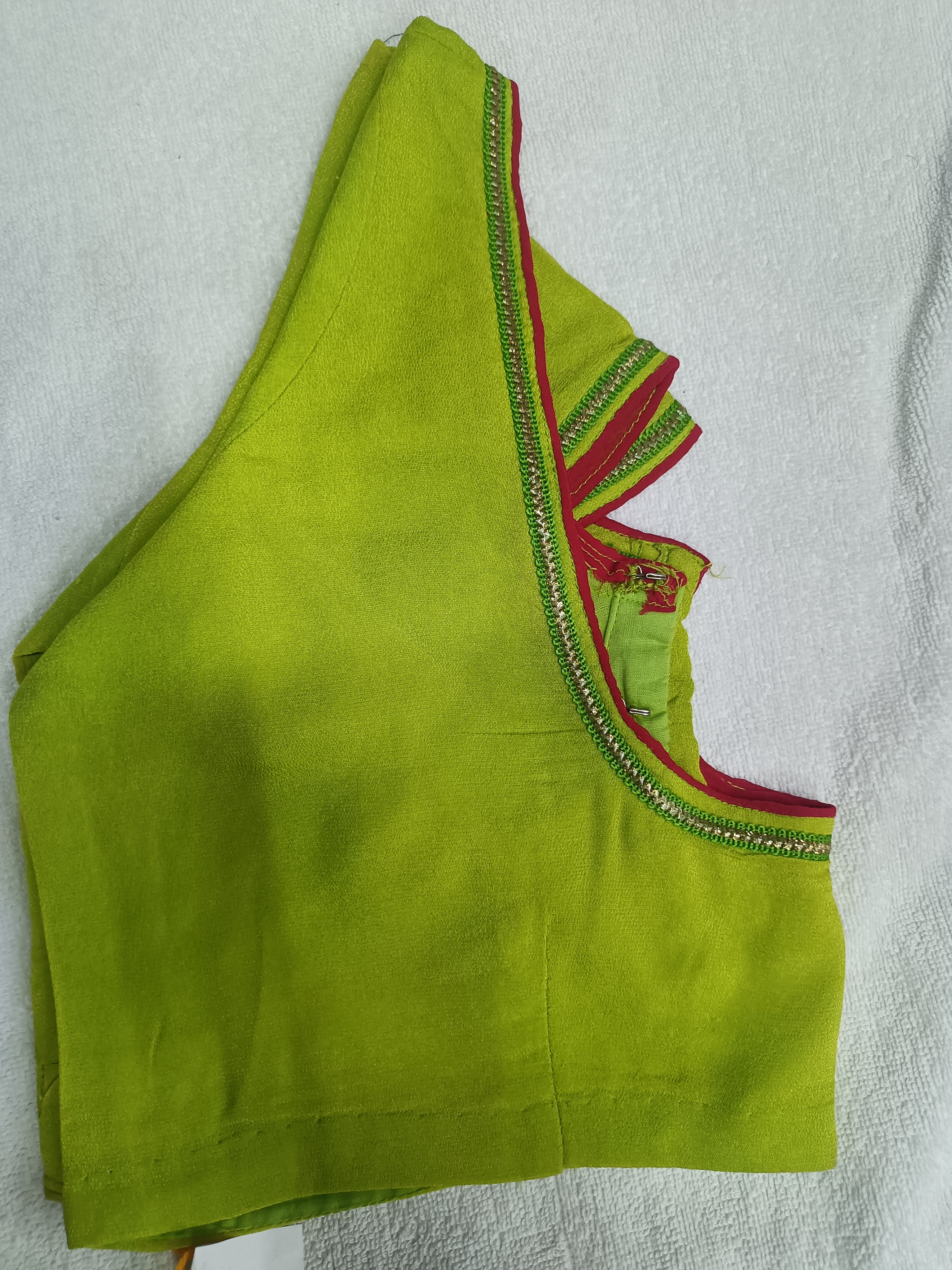 Balu's Modern Dry Cleaners, Blouse dry cleaners in kphb, blouse dry cleaners service in hyderabad, blouse dry cleaners service in Kondapur, blouse dry cleaners service in miyapur, blouse dry cleaners service in Gopal Nagar, 