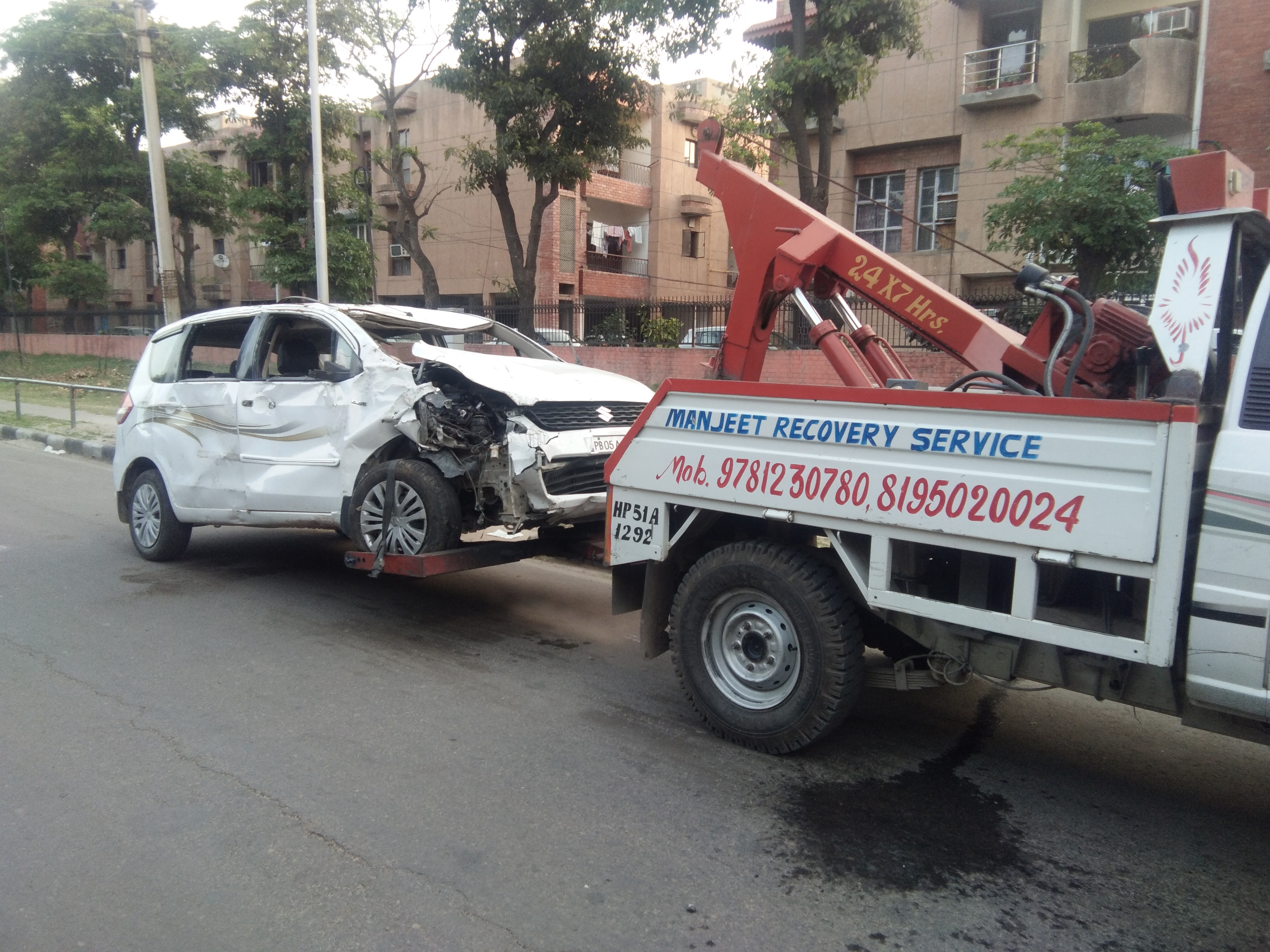 Towing Services In Landran  | Manjeet Towing Services | Towing Services In Landran, 24 Hour Towing Services In Landran, Towing Service near me, Tow Van near me, Car Tow Services In Landran  - GL64420