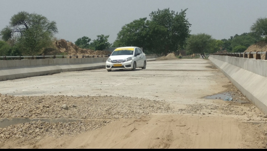 GURJAP TOUR & TRAVELS, Taxi services in Chandigarh