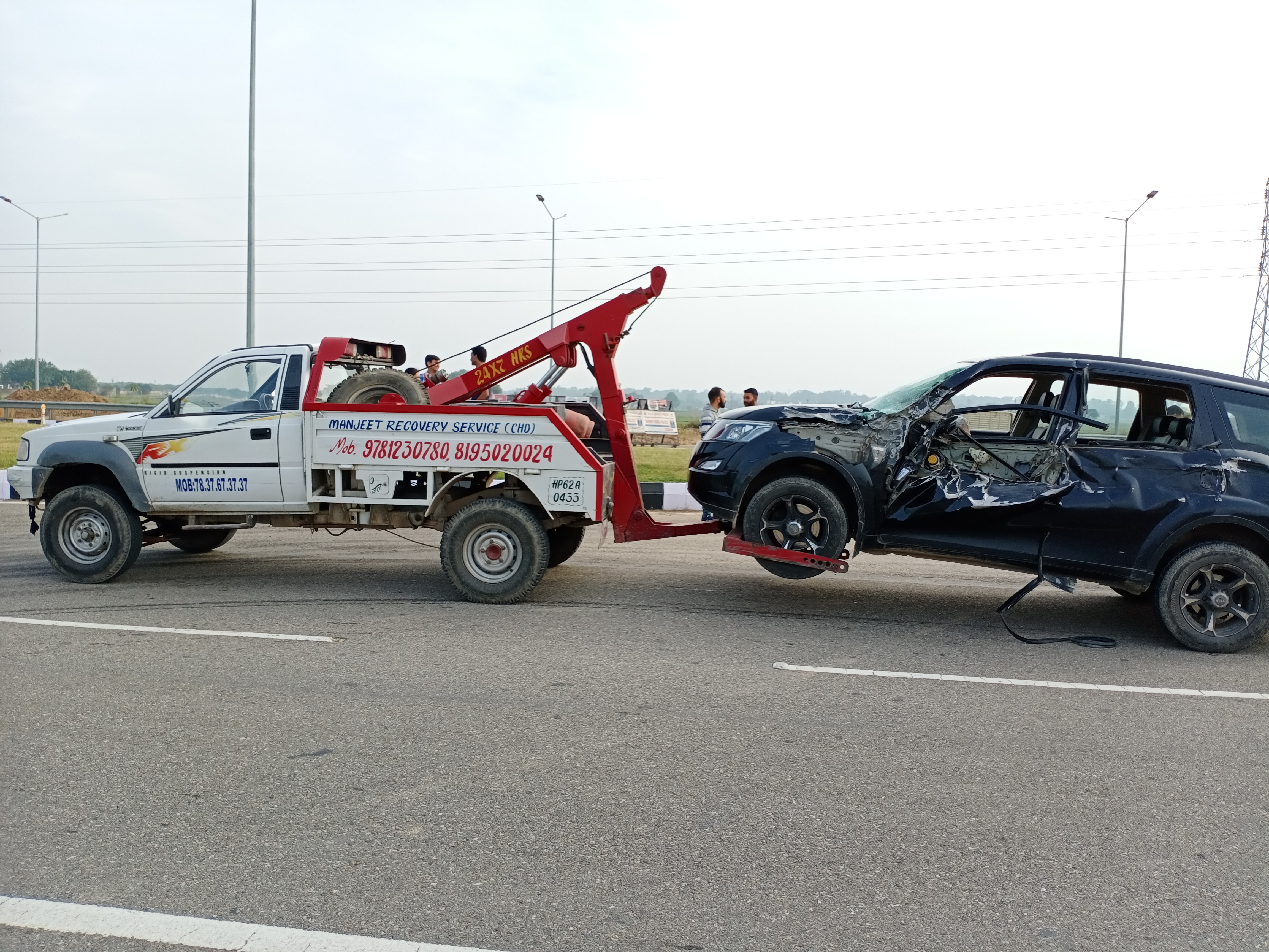 Car Towing Services In Hamirpur  | Manjeet Towing Services | Car Towing Services In Hamirpur, 24 Hour Car Towing Service In Hamirpur, Towing Services In Hamirpur, Tow Van near me, Car Tow Van near me  - GL65558
