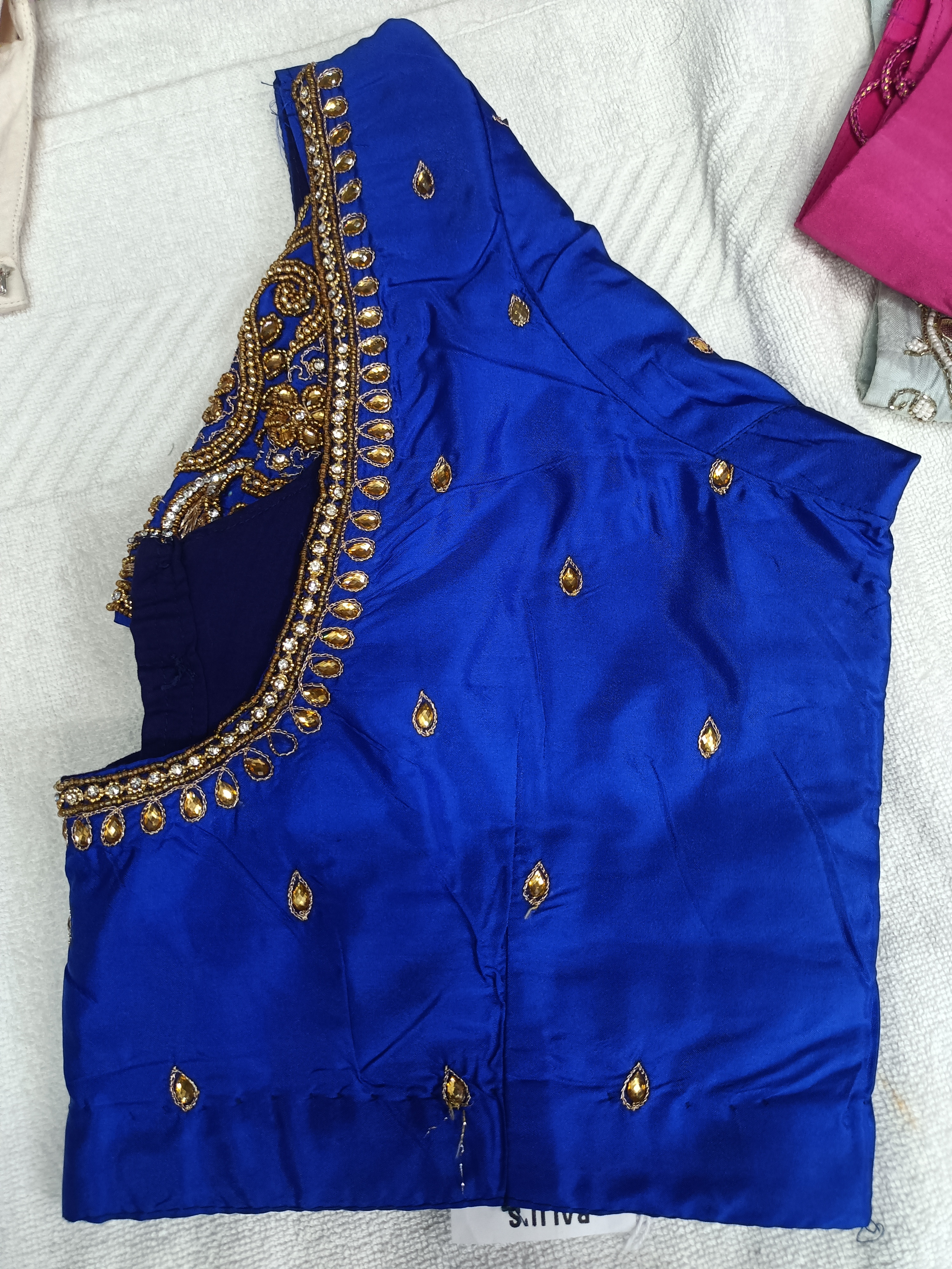Balu's Modern Dry Cleaners, Blouse dry cleaners in kphb, blouse dry cleaners service in hyderabad, blouse dry cleaners service in Kondapur, blouse dry cleaners service in miyapur, blouse dry cleaners service in Gopal Nagar, 