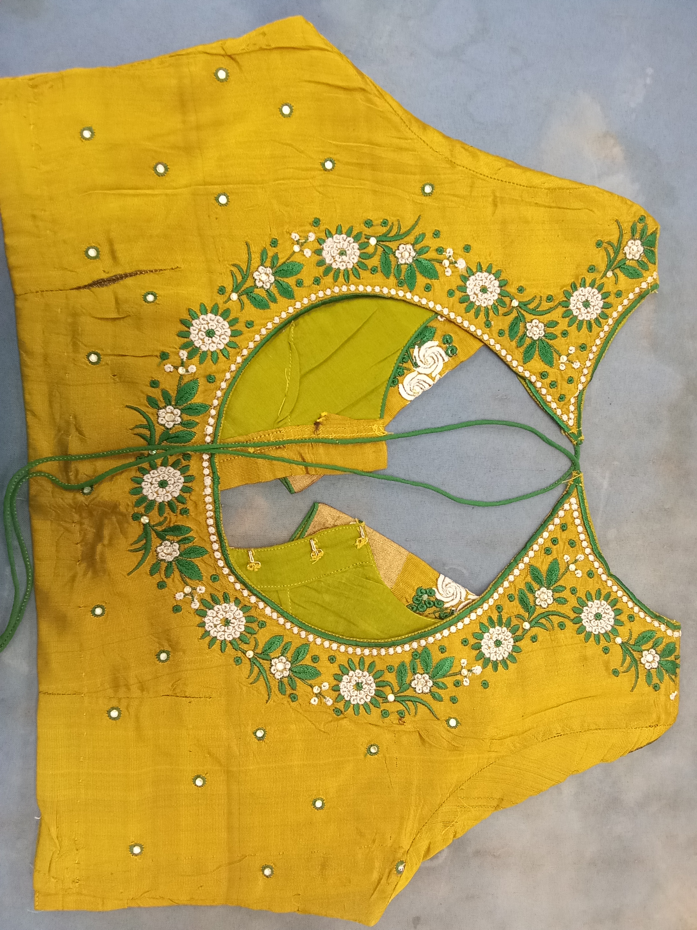 Balu's Modern Dry Cleaners, Blouse dry cleaning services near kphb, Gokul plots,vasanth Nagar,nizampet ,bachpalli ,miyapur, suchitra 