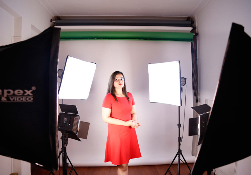 VALENCIA GROUP, AD FILM MAKER IN PUNE, AD FILM MAKER STUDIO IN PUNE, AD FILM MAKER COMPANY IN PUNE, CORPORATE FILM MAKER COMPNAY IN PUNE, PUNE.