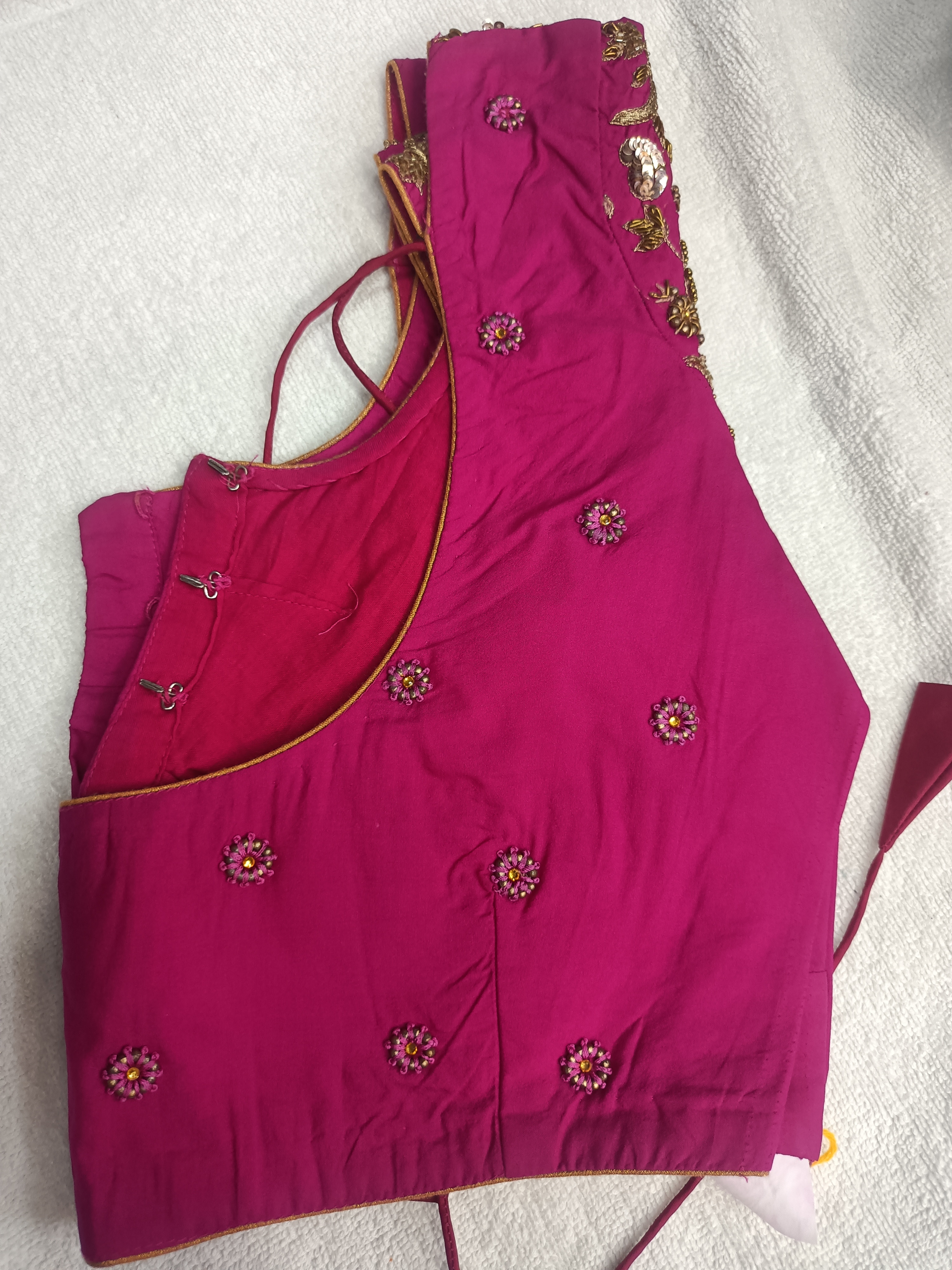 Balu's Modern Dry Cleaners, Blouse dry cleaners in kphb, blouse dry cleaners service in hyderabad, blouse dry cleaners service in Kondapur, blouse dry cleaners service in miyapur, blouse dry cleaners service in Gopal Nagar, 